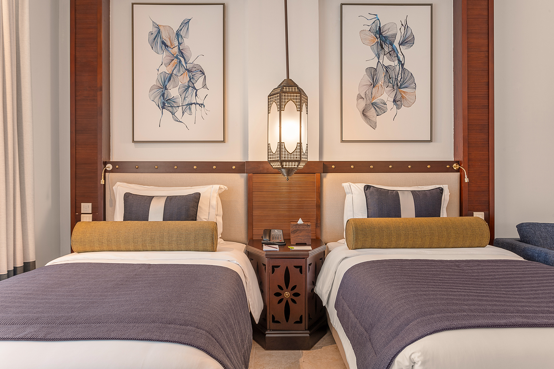 Twin Deluxe Sea View with Balcony