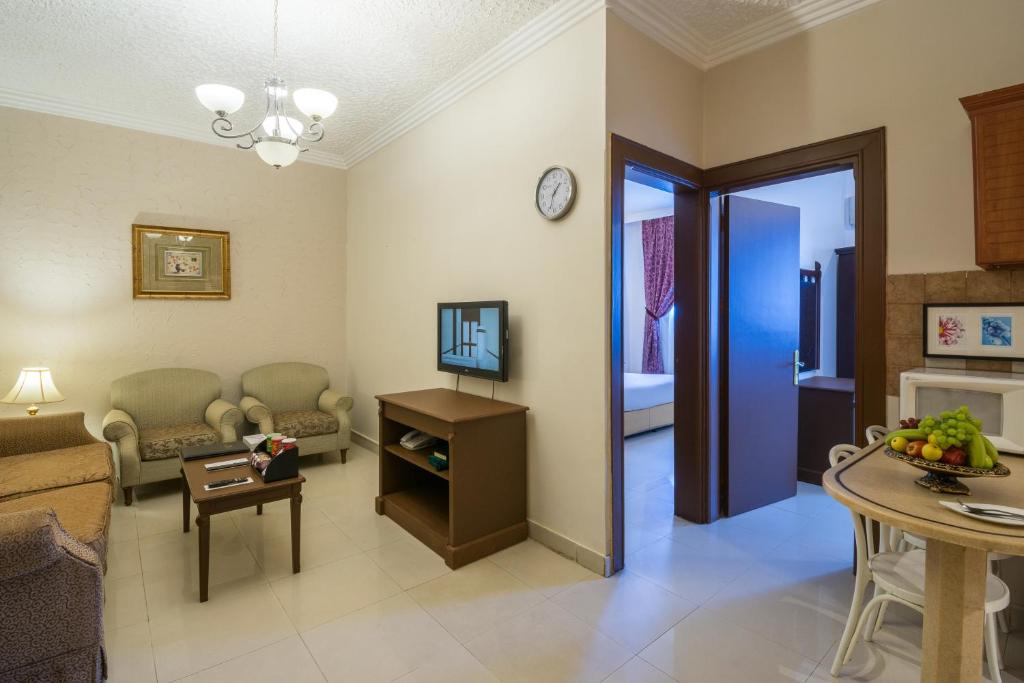 Suite Two Bedrooms One Bathroom