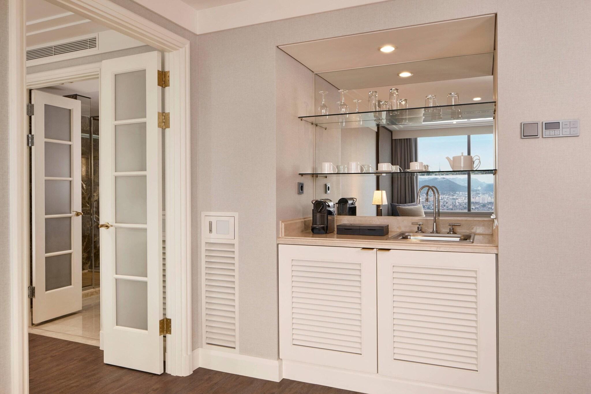 Suite King Bed Non Smoking