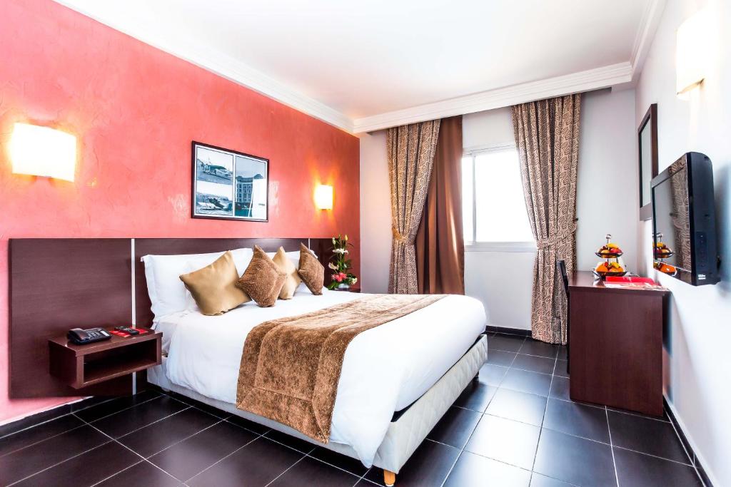 Double or Twin Standard