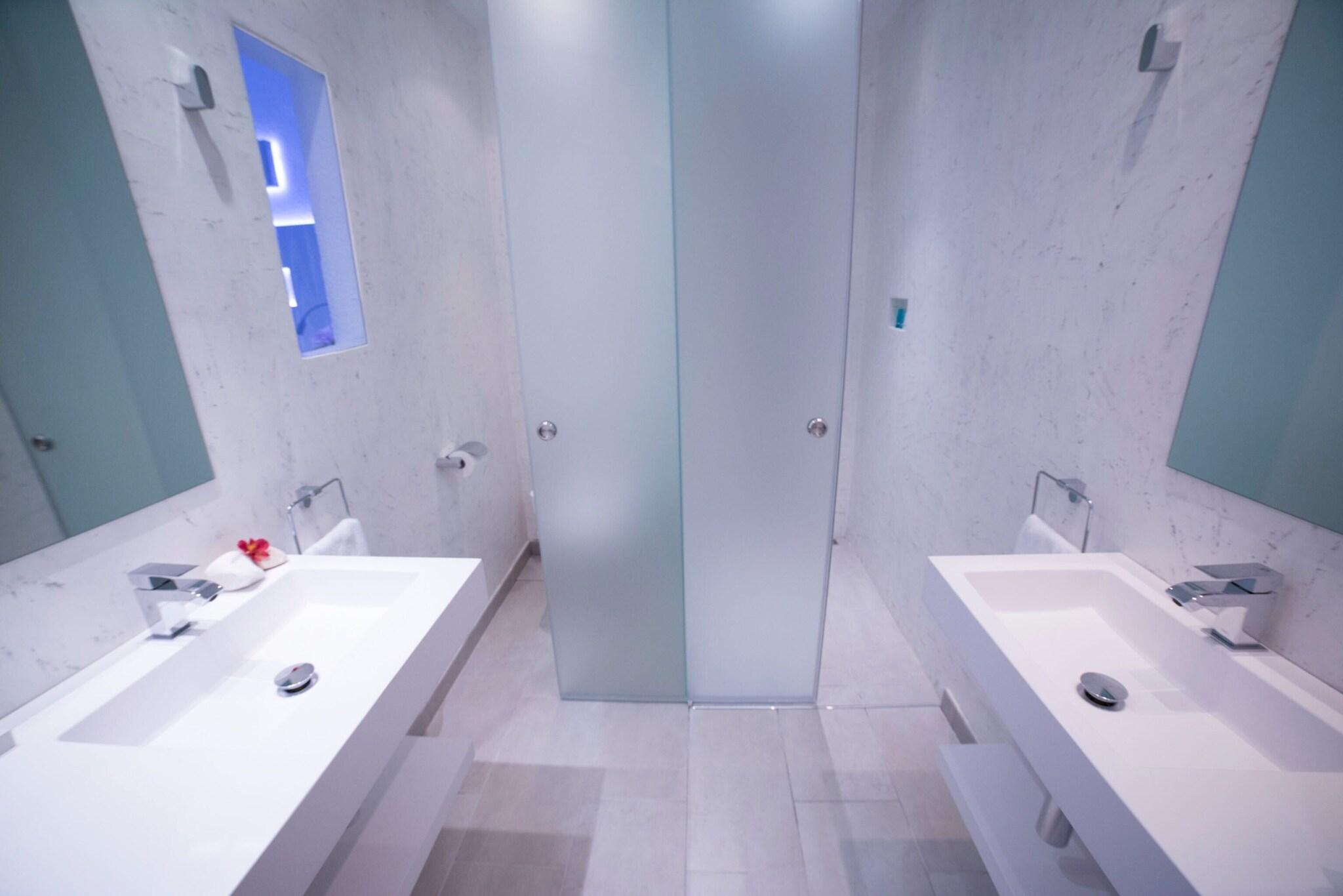 Twin Comfort Sea View