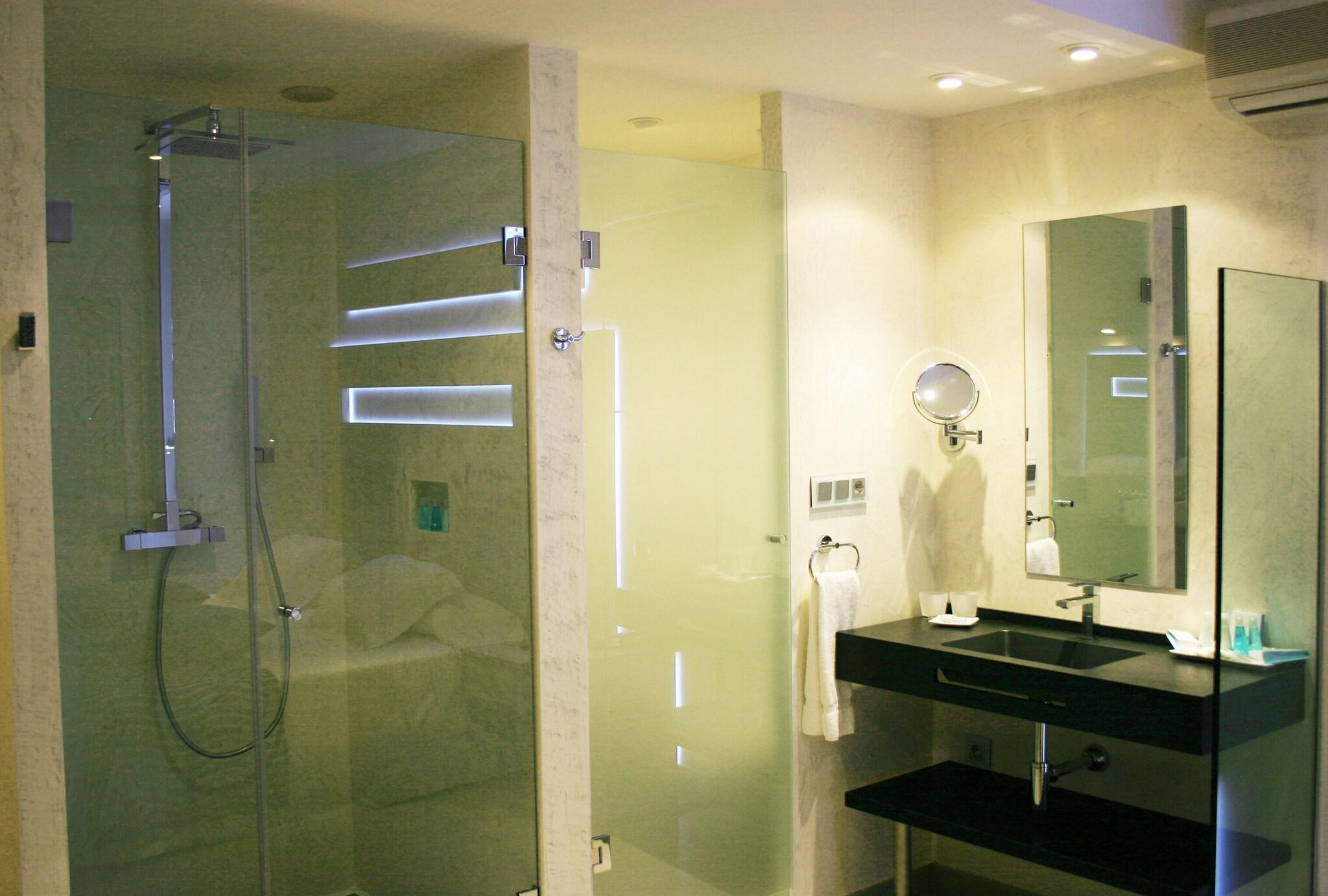 Twin Comfort Sea View