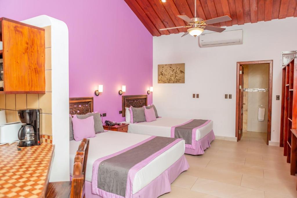 Suite with Kitchenette