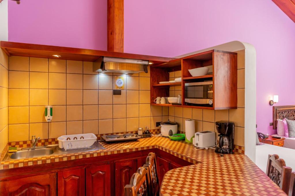 Suite with Kitchenette