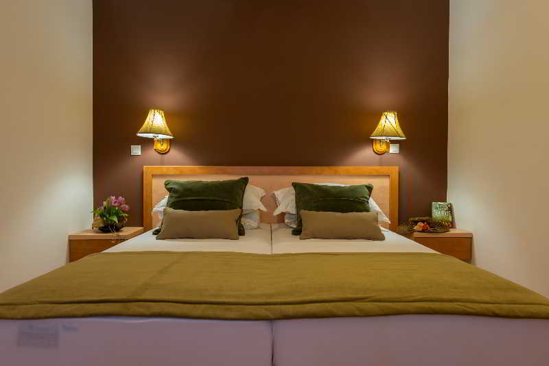 Apartment Capacity 5 Two Bedrooms