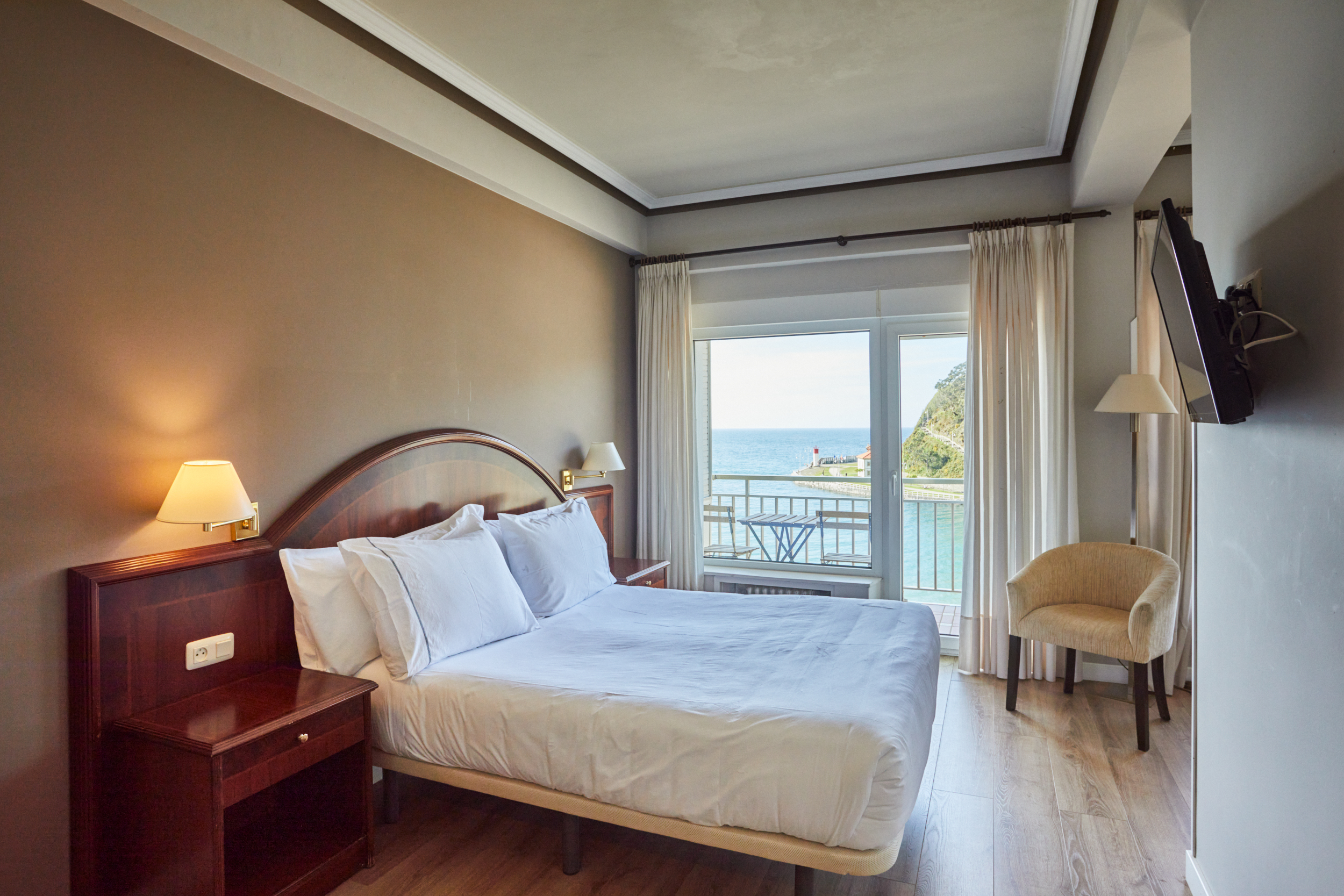 Double or Twin Club Beach Front