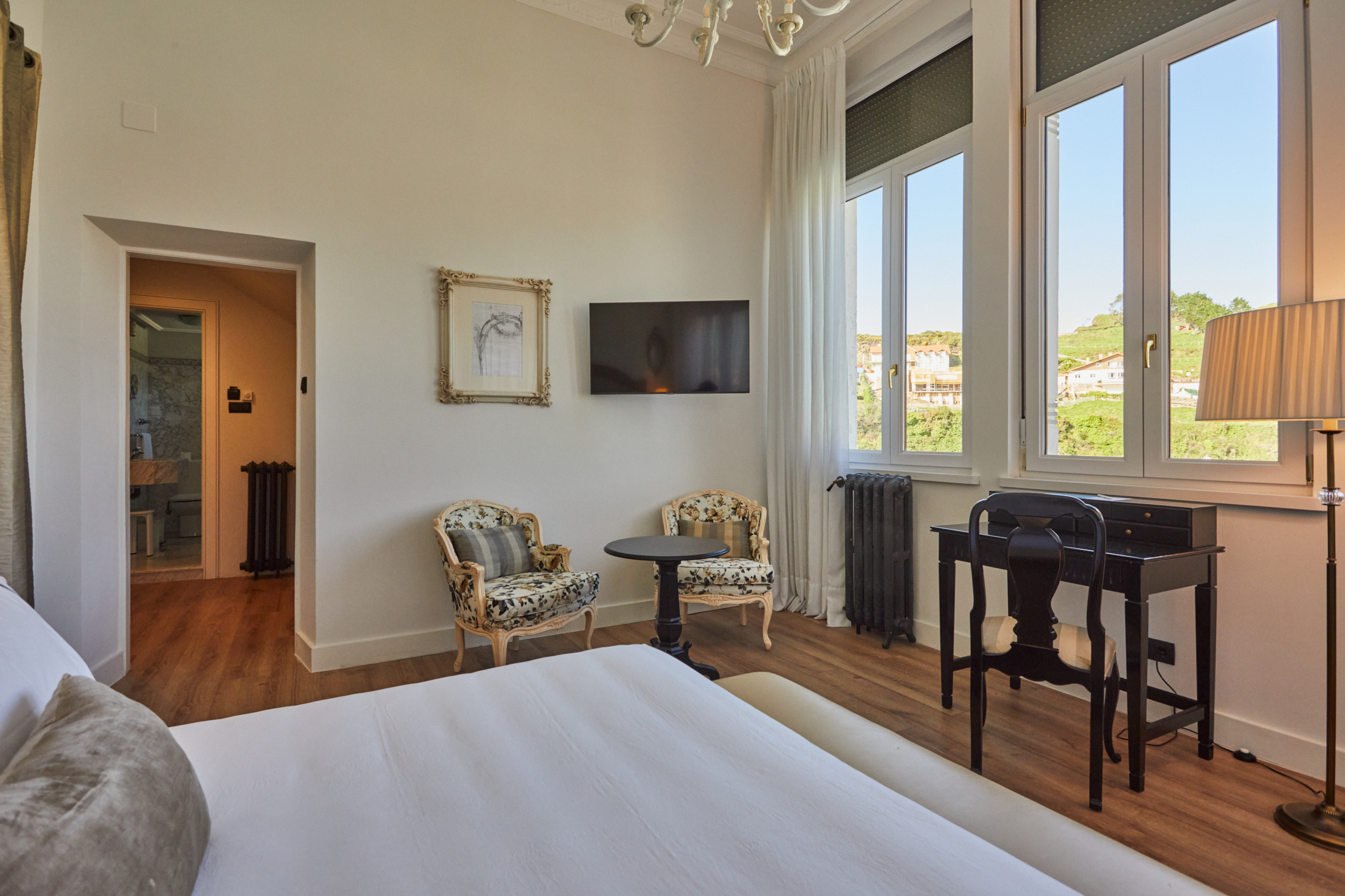 Double or Twin Standard