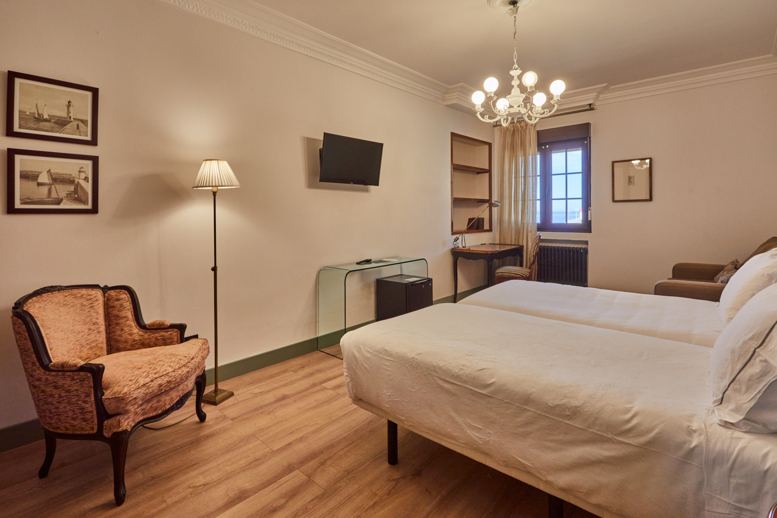 Family Room Standard