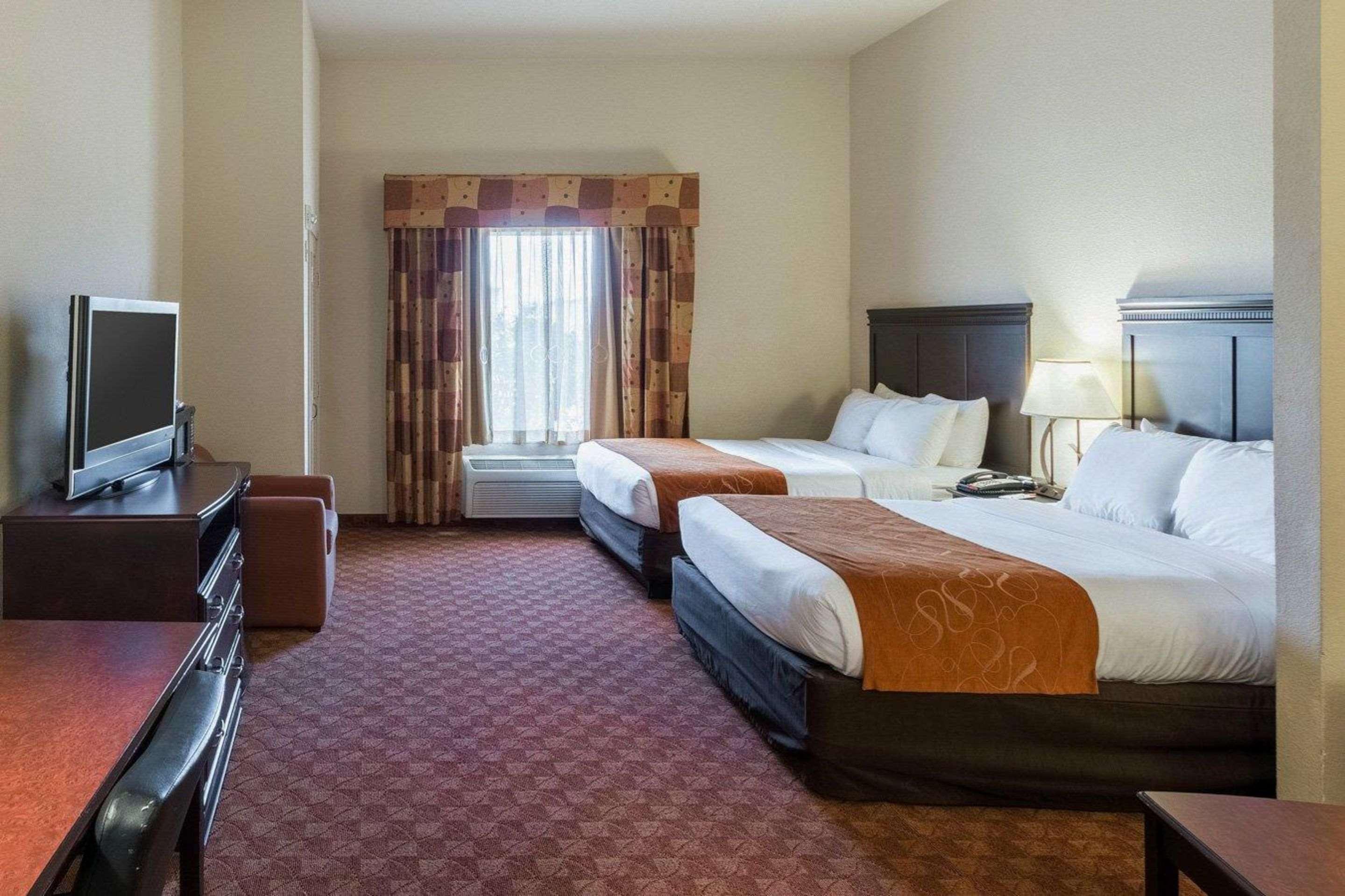 Suite Two Queen Beds