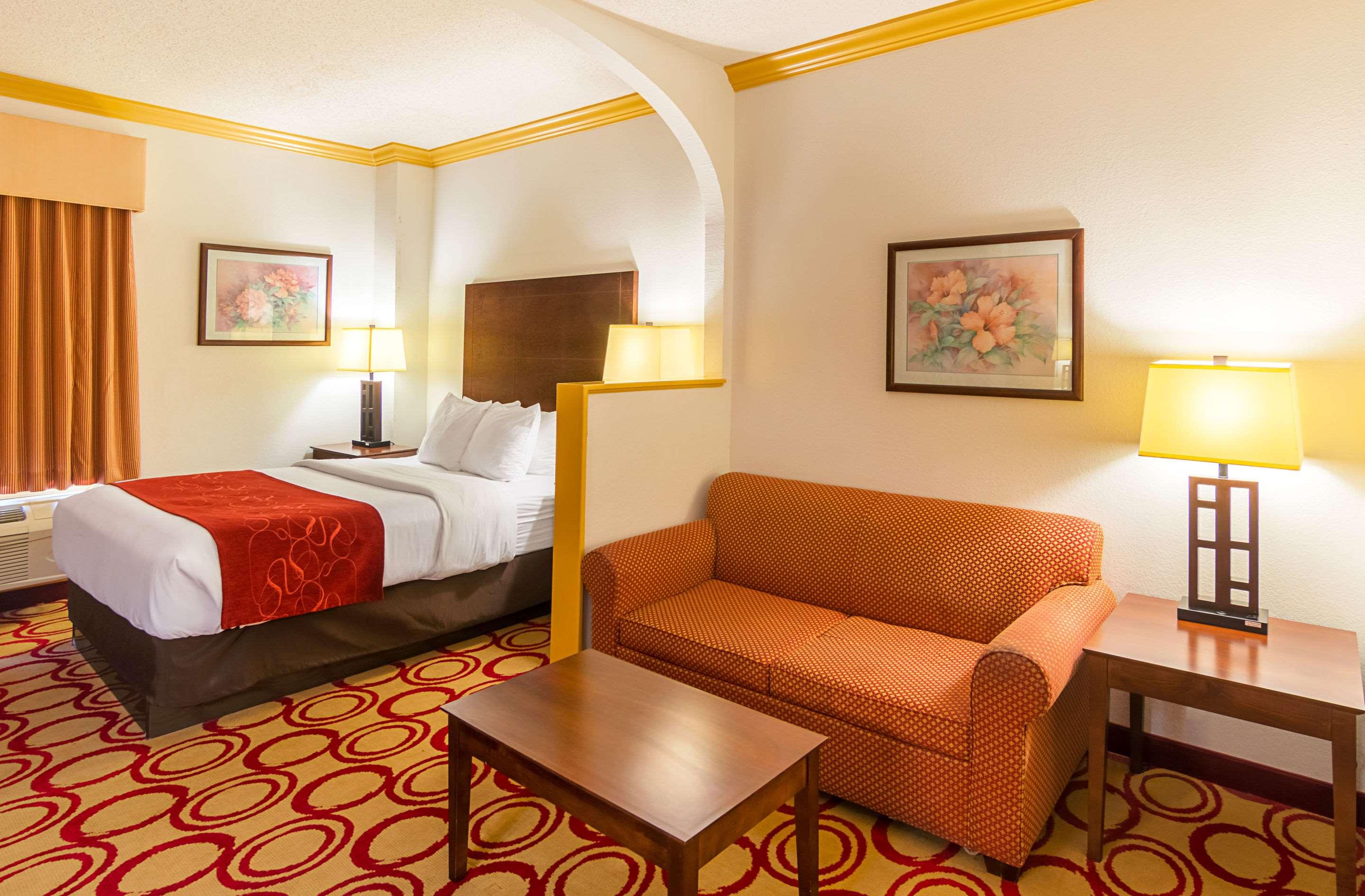 Suite Queen Bed Non Smoking