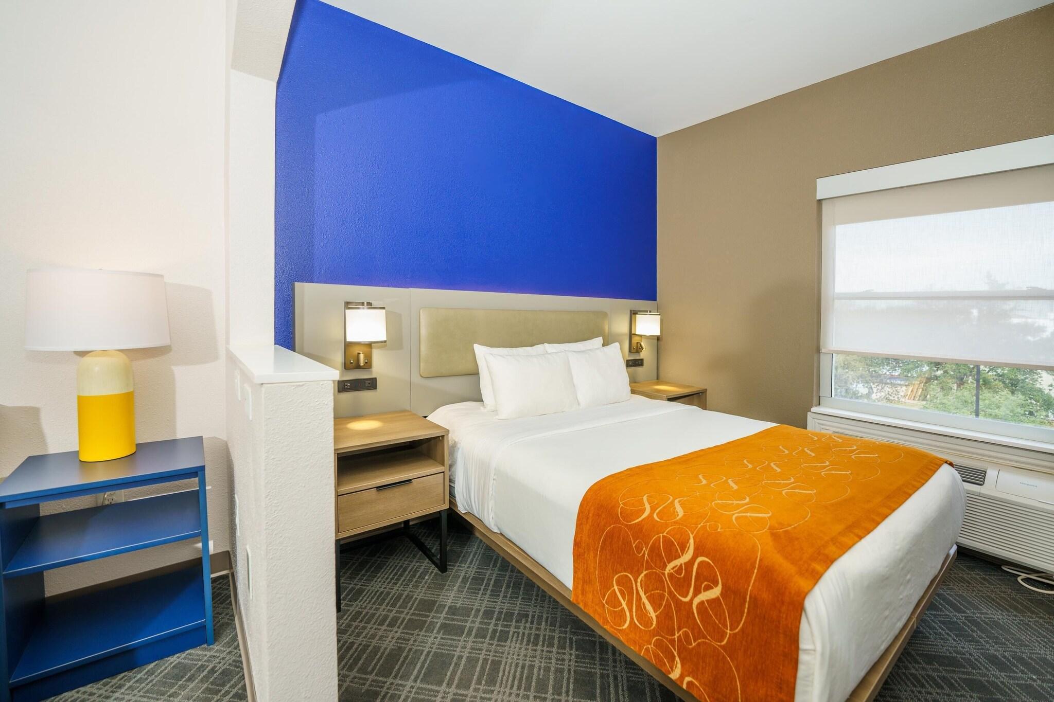 Suite Queen Size Bed