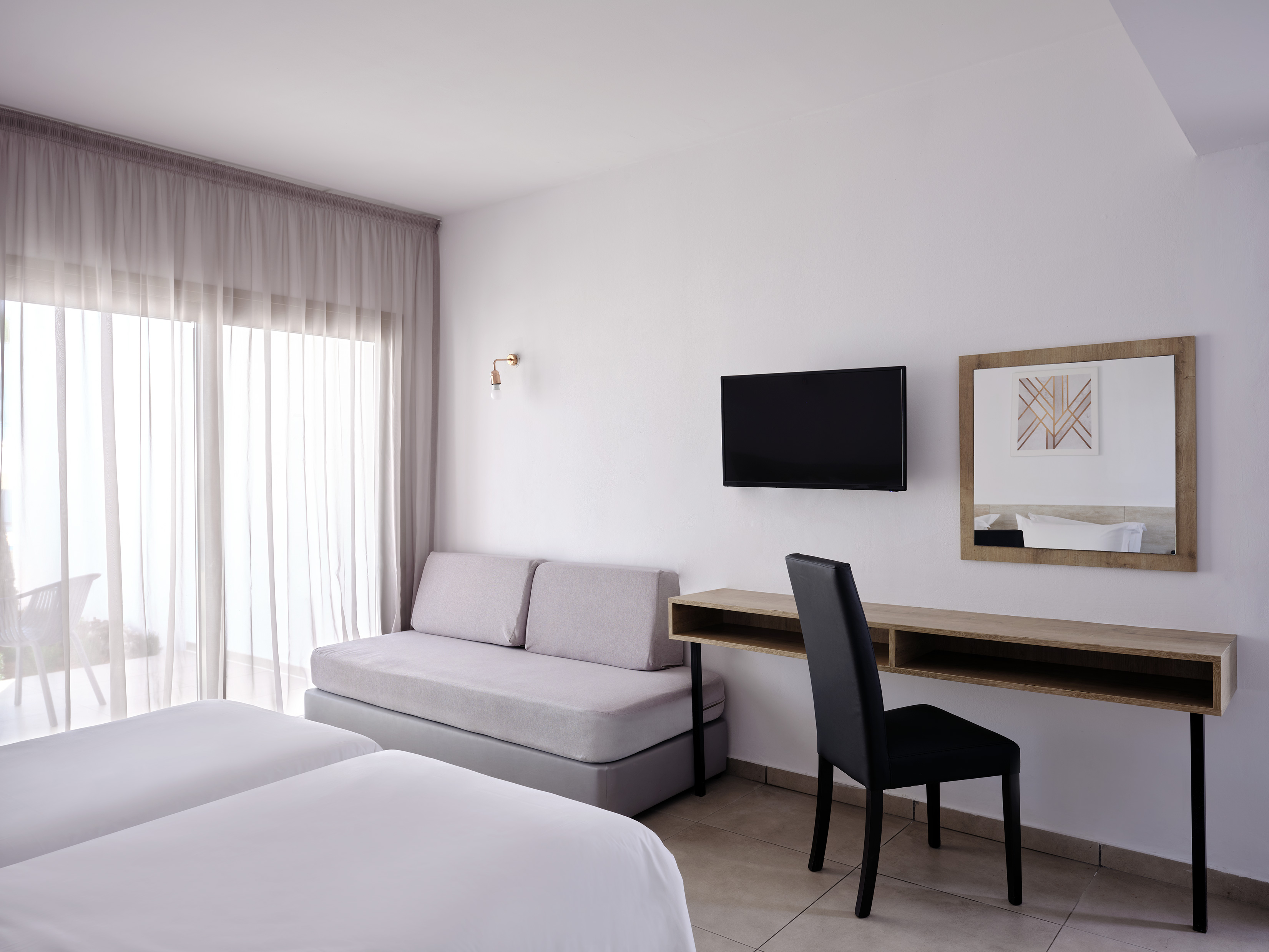 Double or Twin Standard