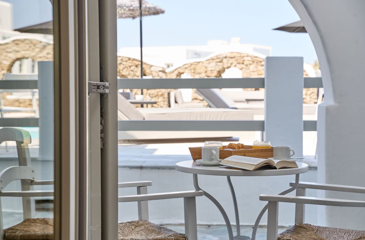 Double Deluxe Pool View