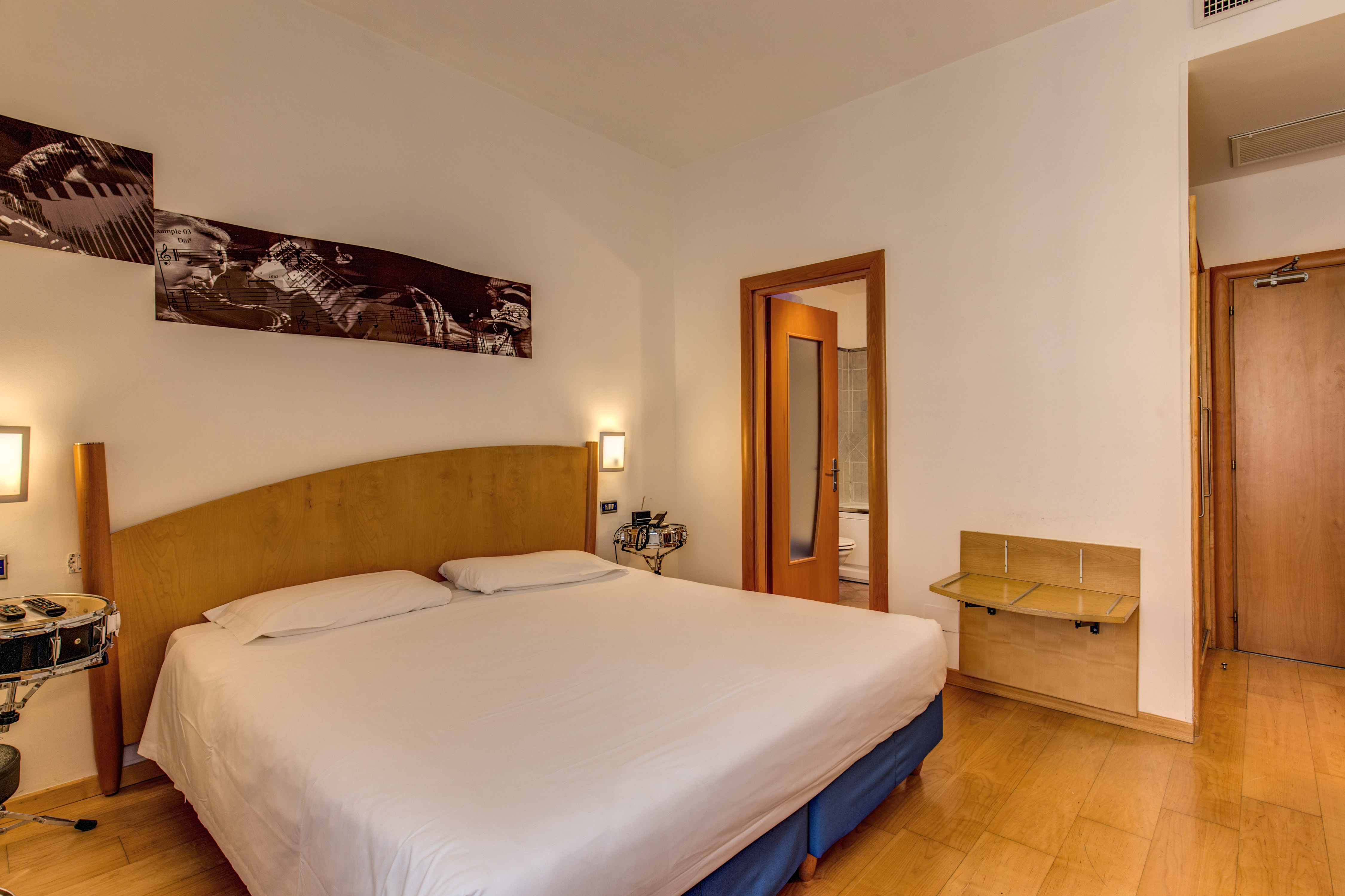 Double or Twin Deluxe