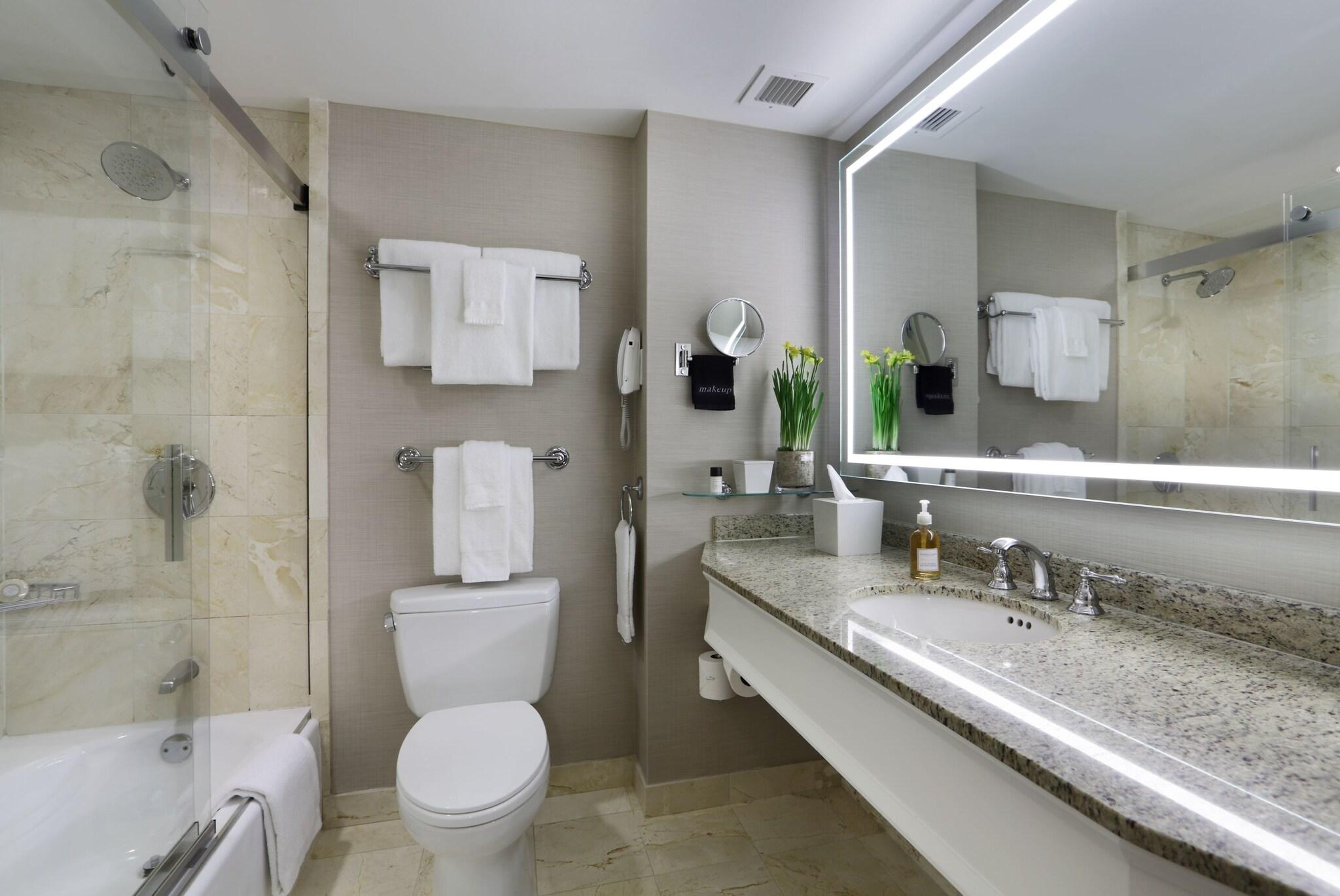 Double Deluxe King Bed