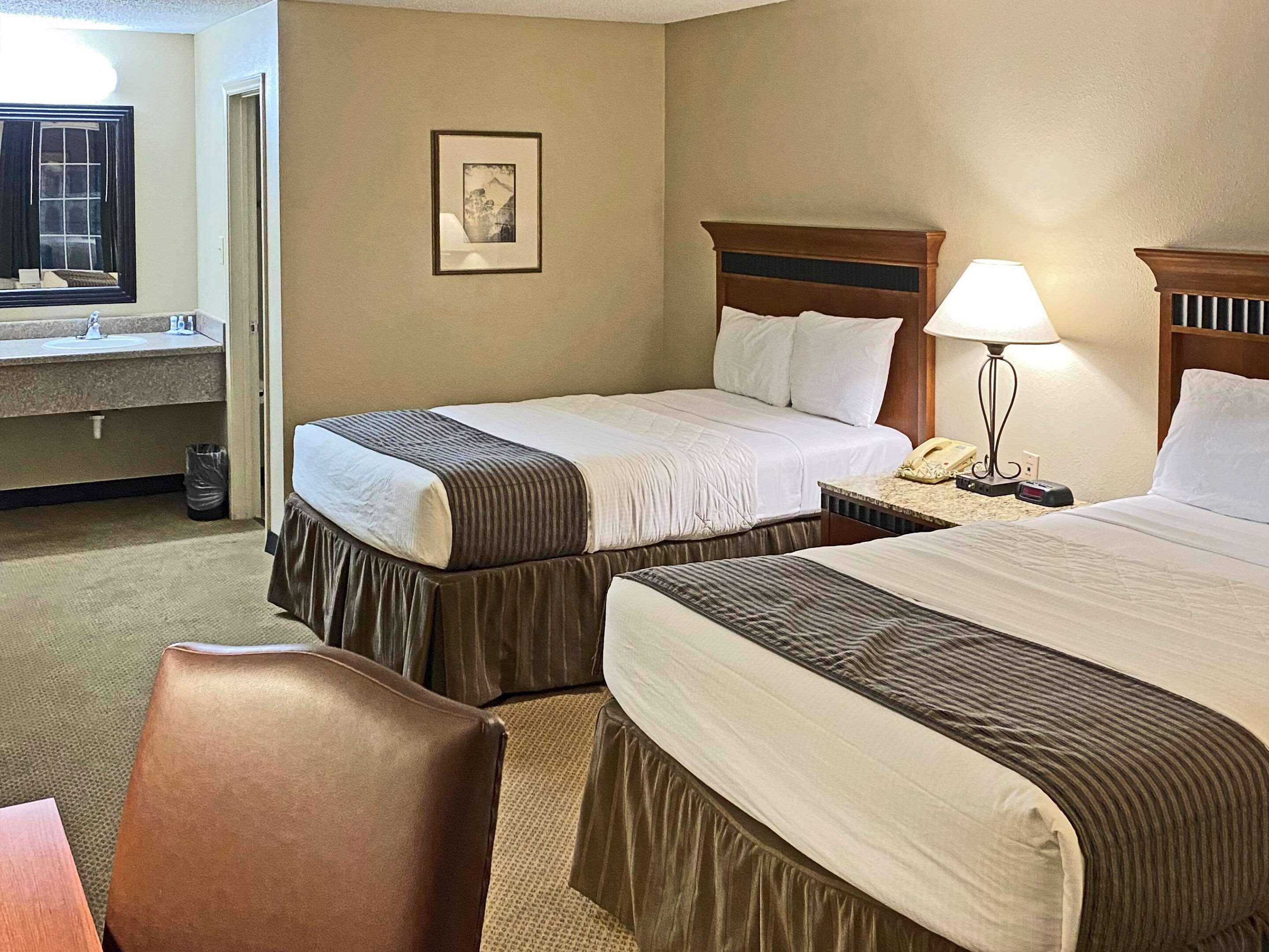 Room Two Double Beds