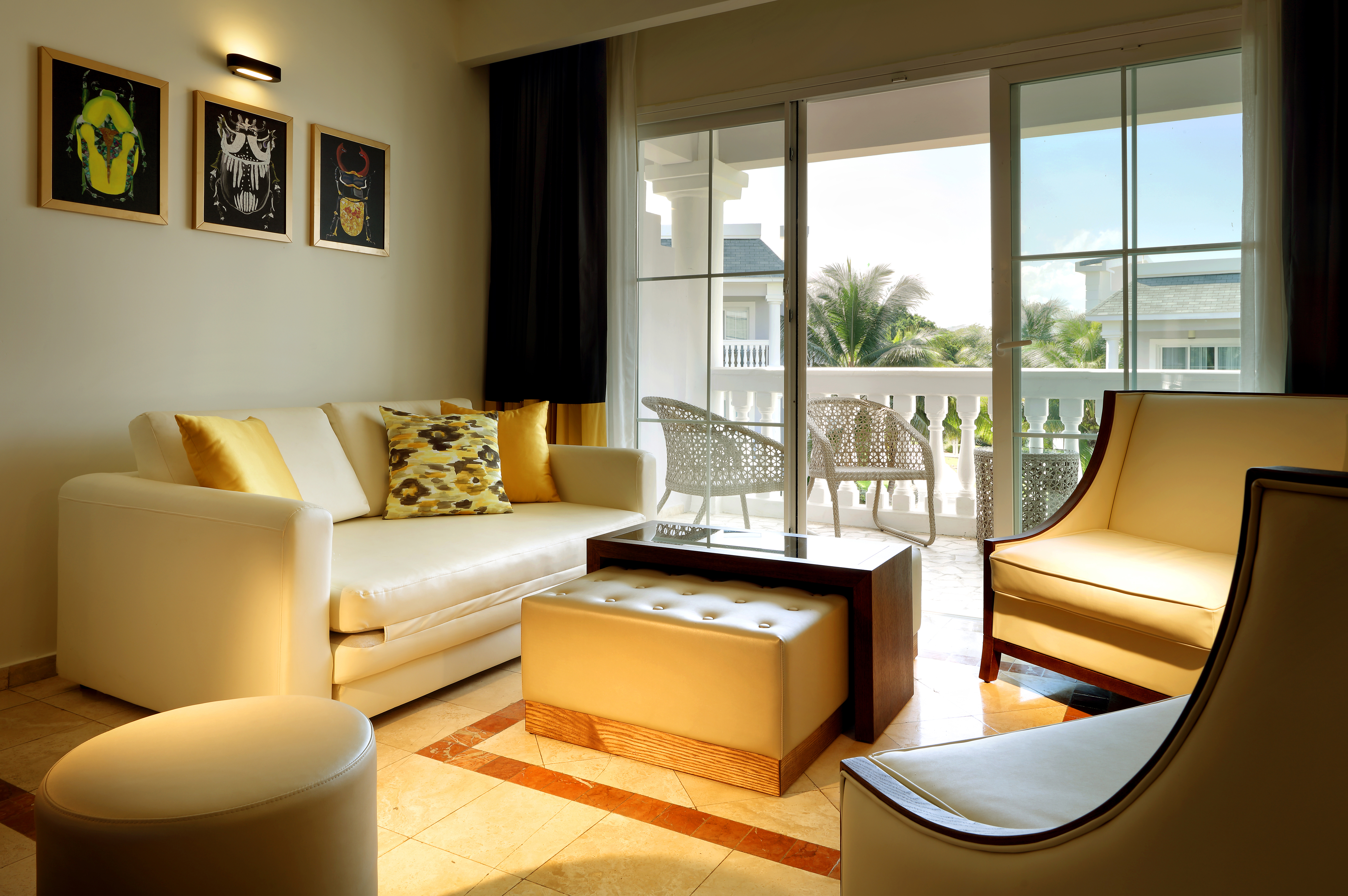 Junior Suite Beach Front