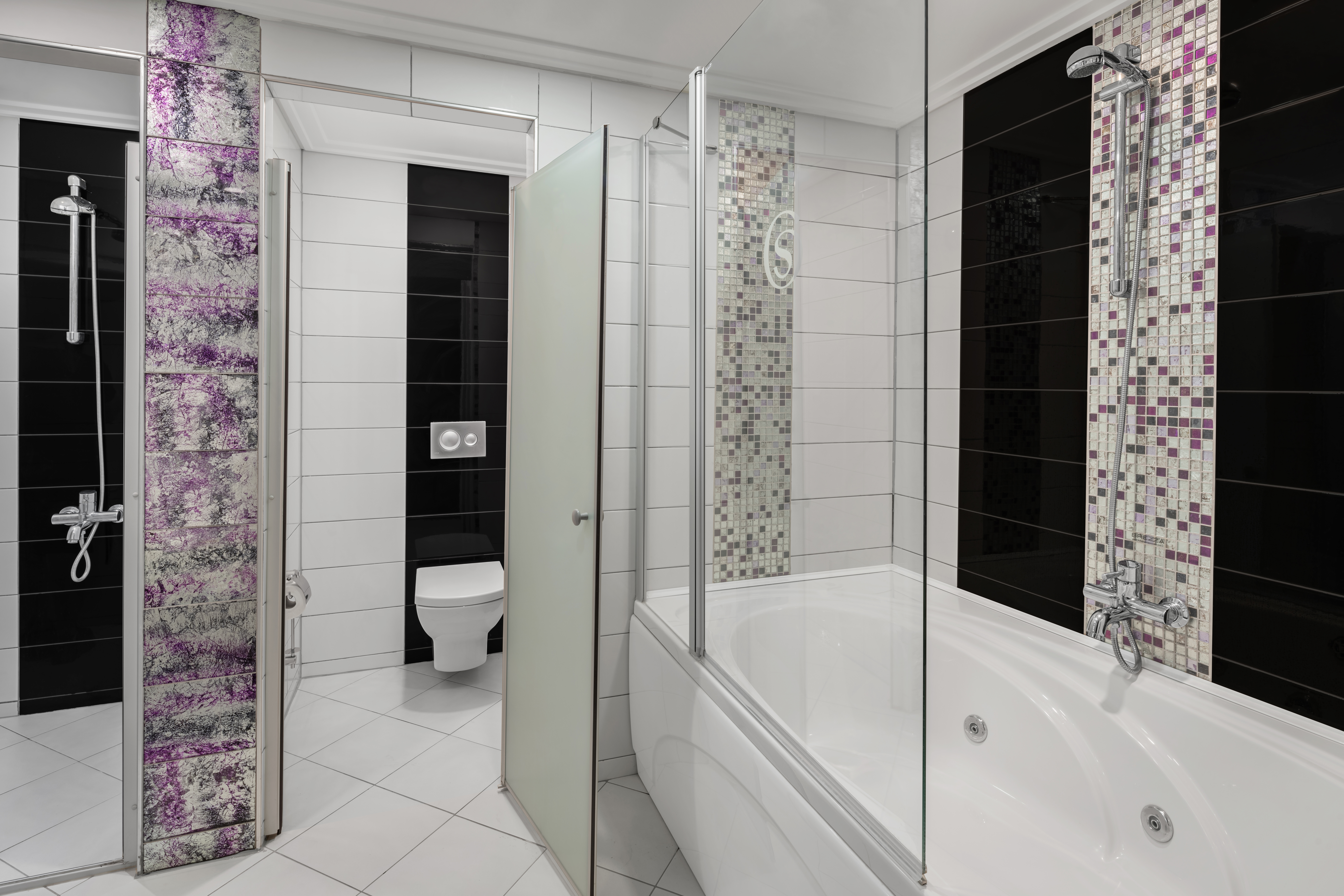 Family Room Capacity 2