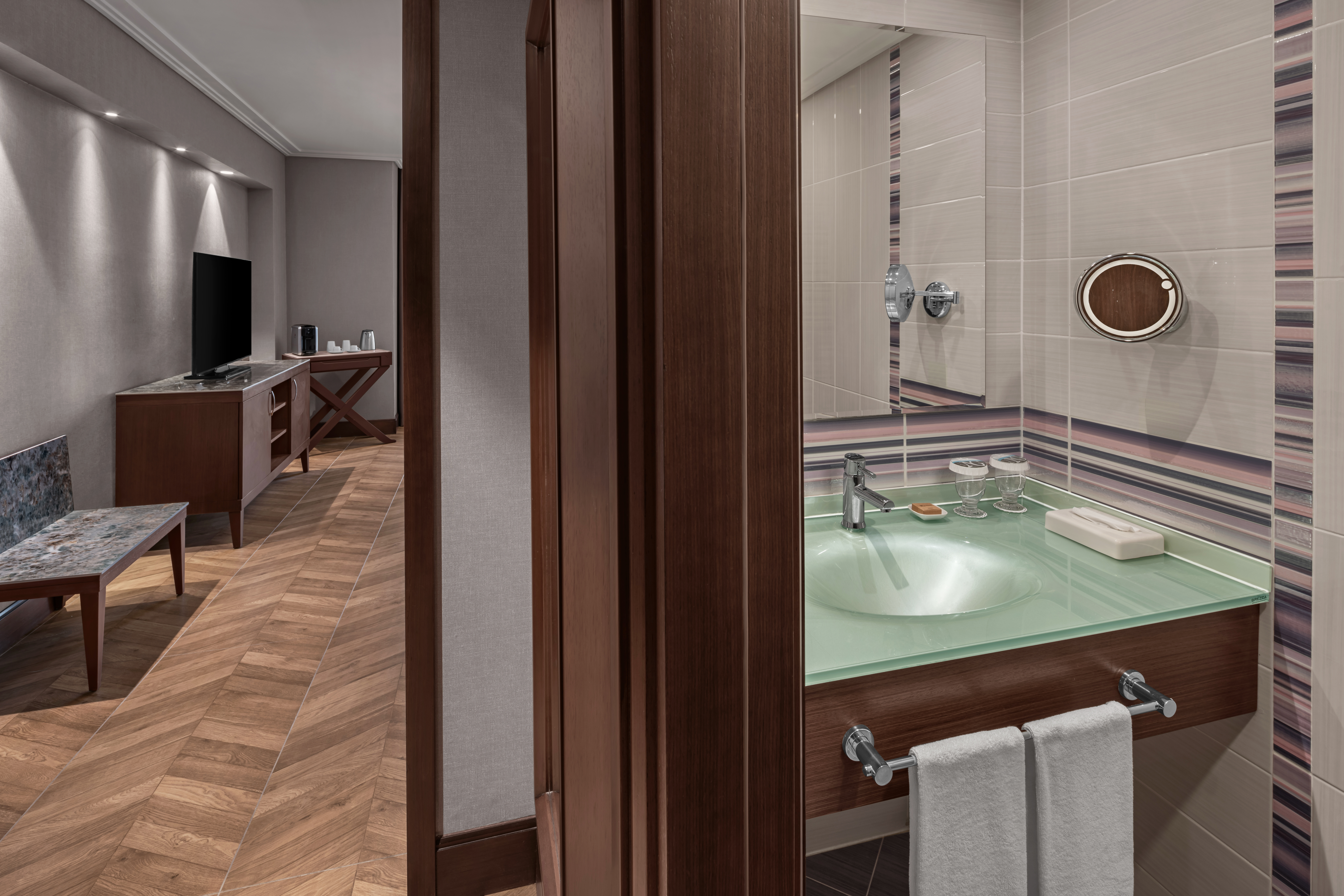 Family Room Capacity 2