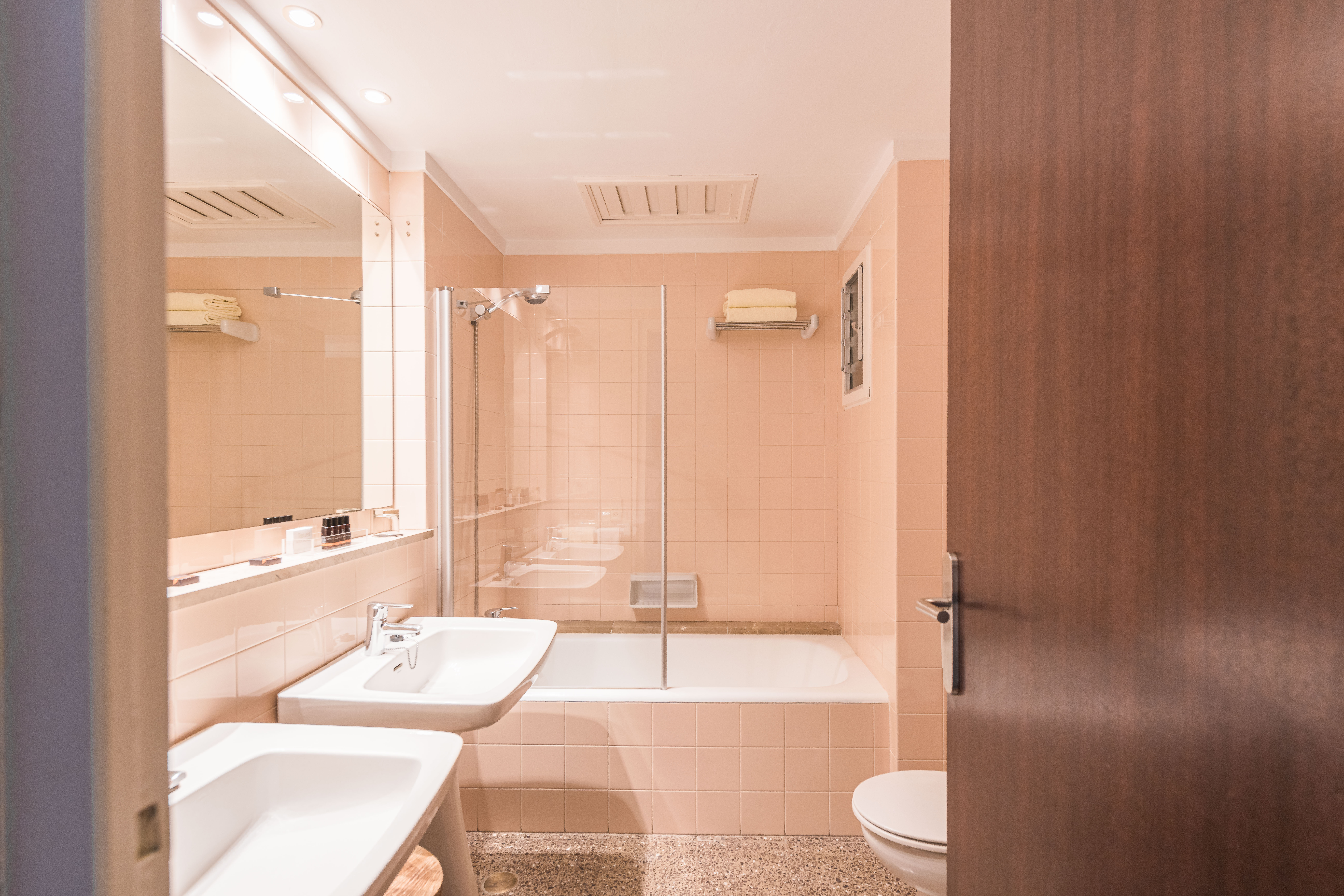 Double Single Classic