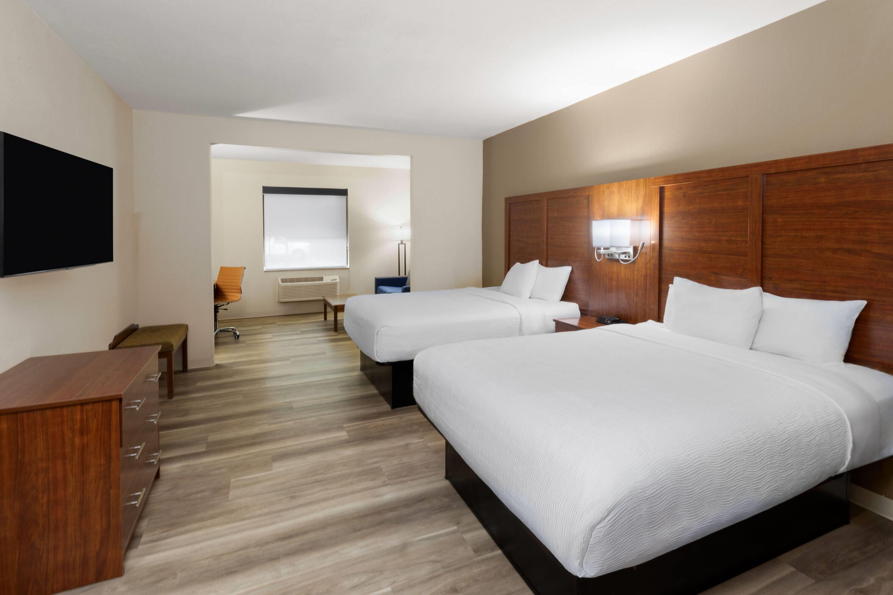 Suite Two Queen Beds