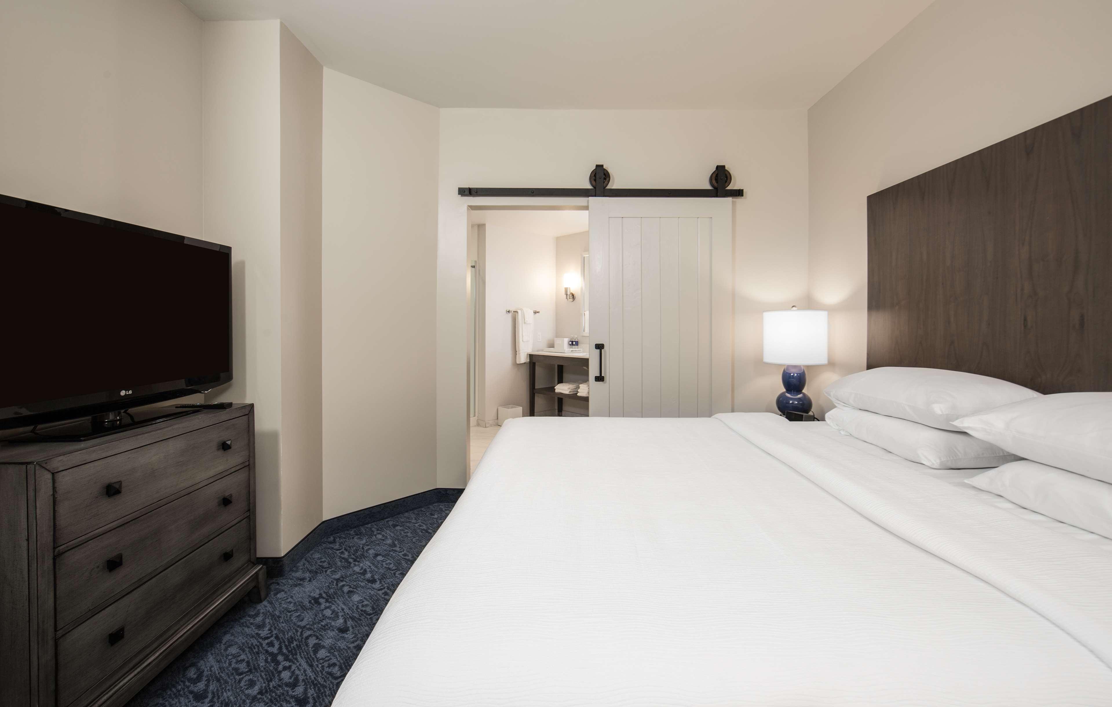 Junior Suite King Size Bed