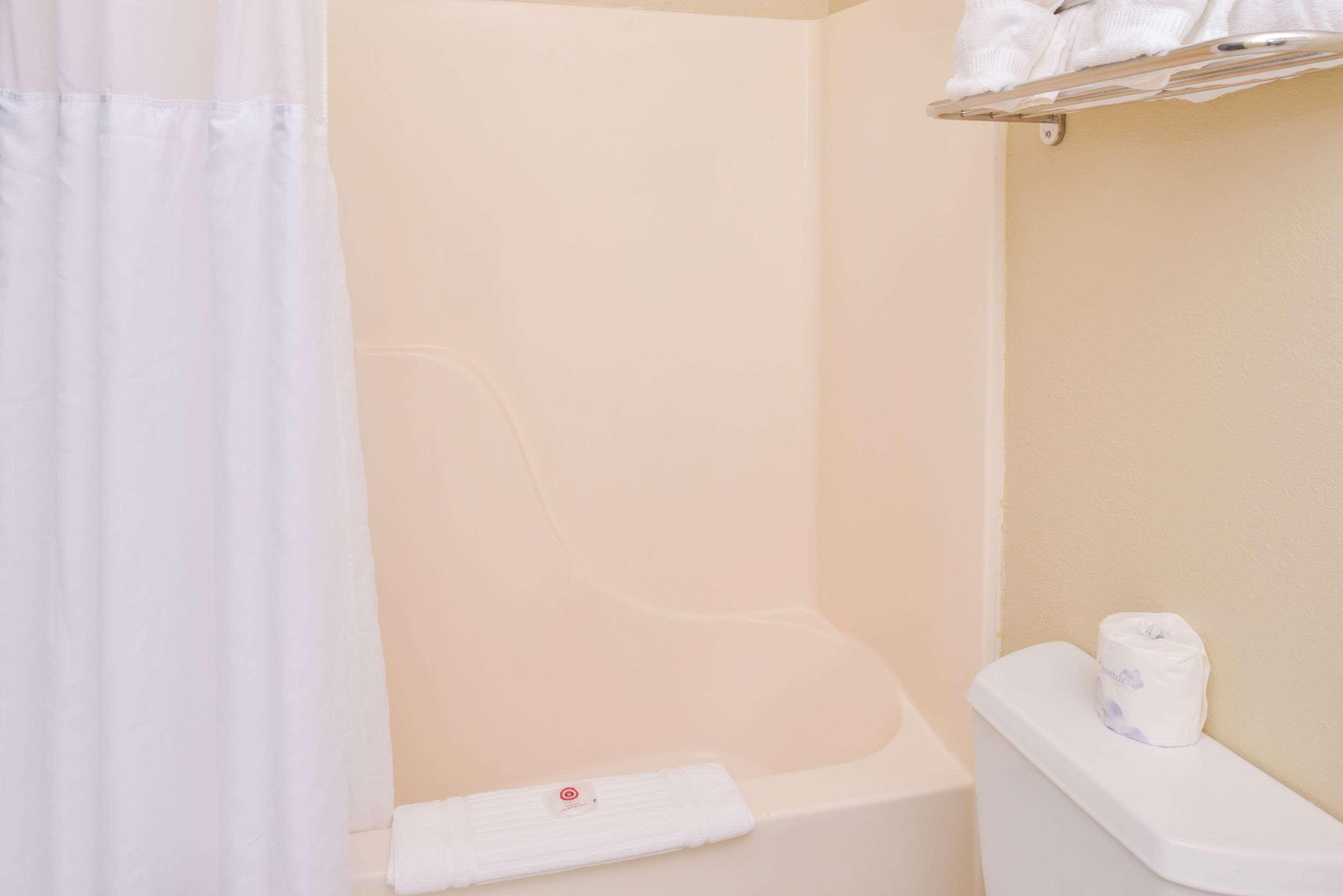 Double King Bed Non Smoking