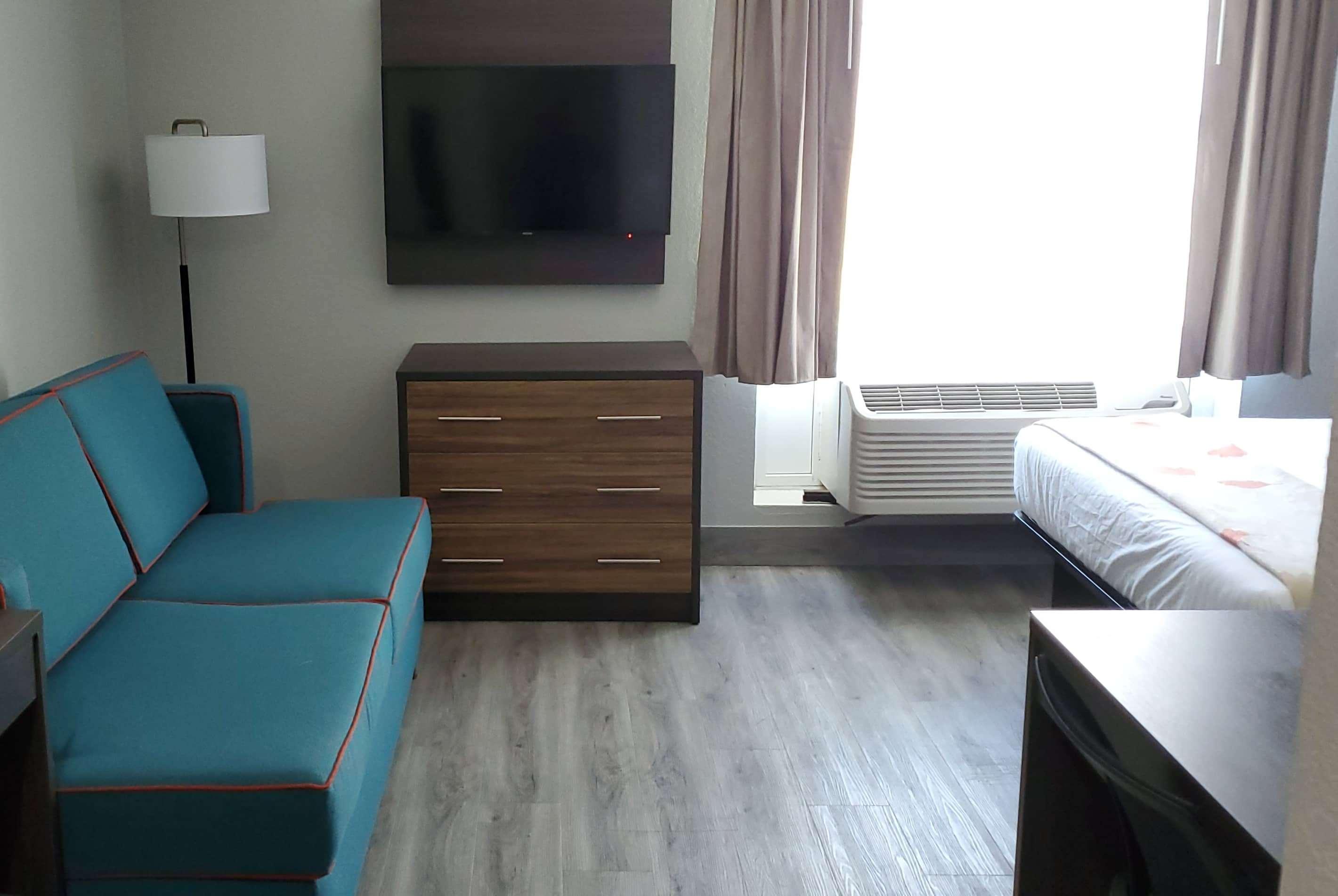 Suite Two Queen Beds Non Smoking