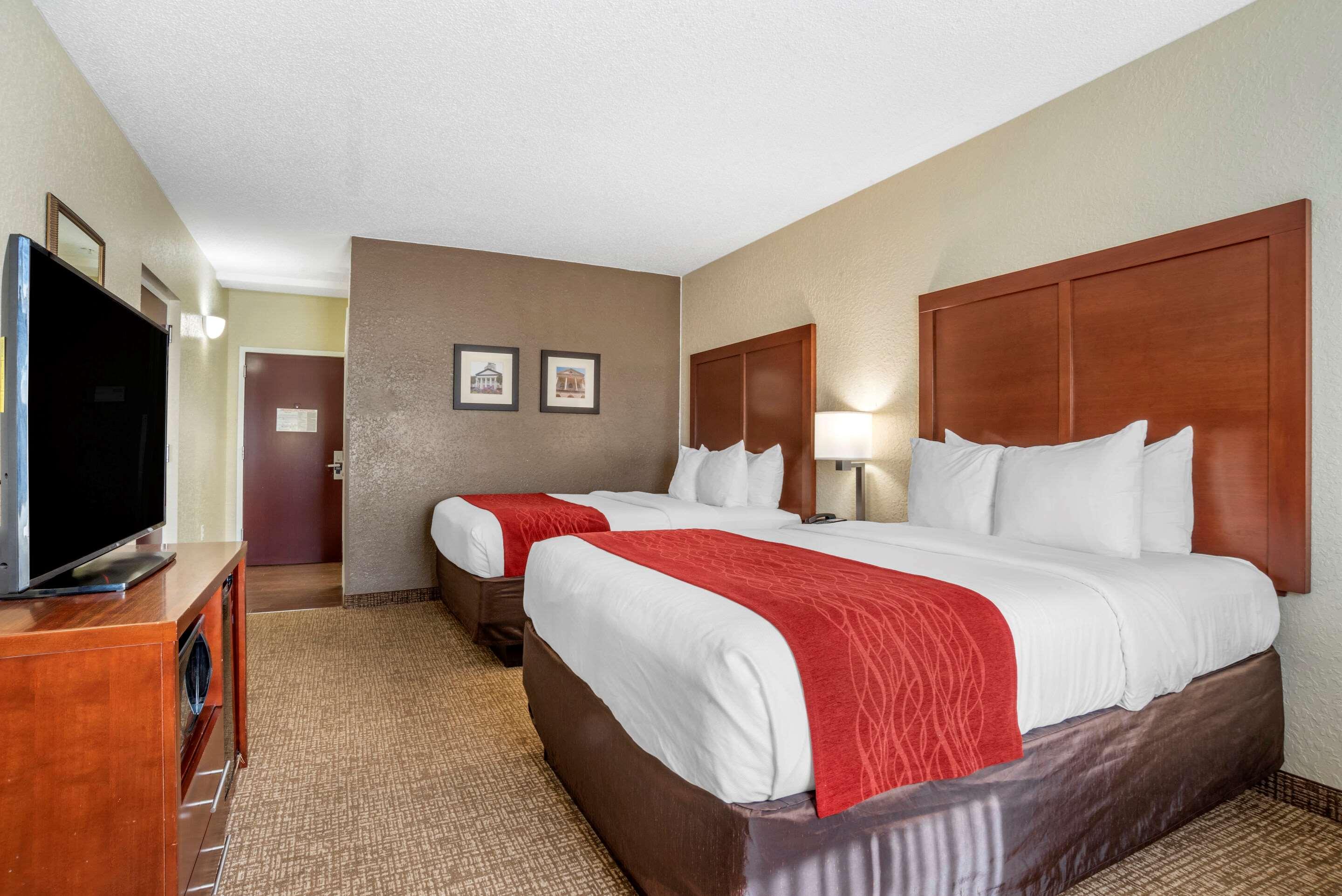 Double Two Queen Beds Non Smoking