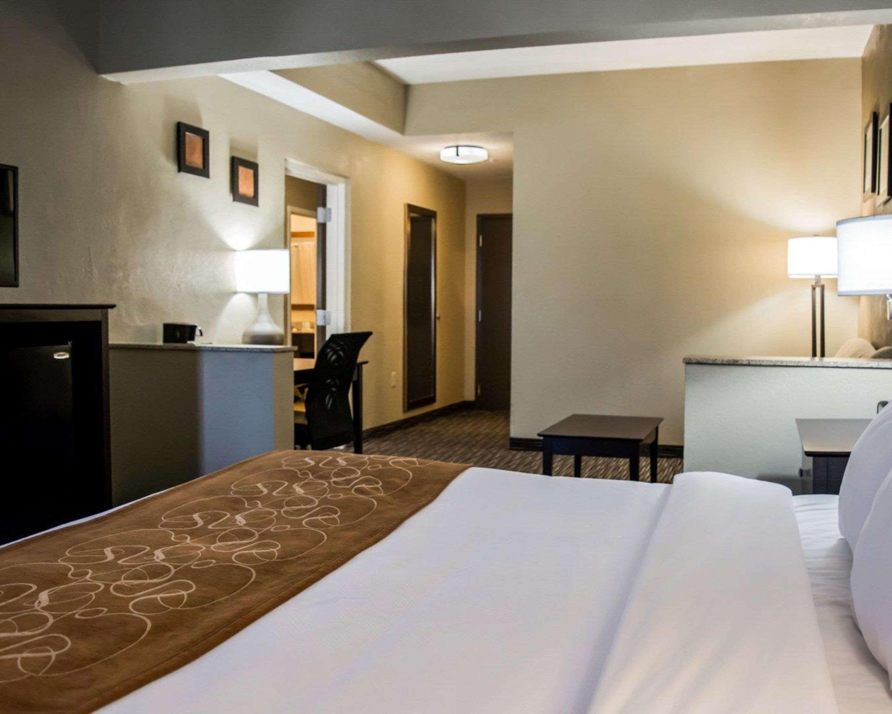 Double King Bed Non Smoking