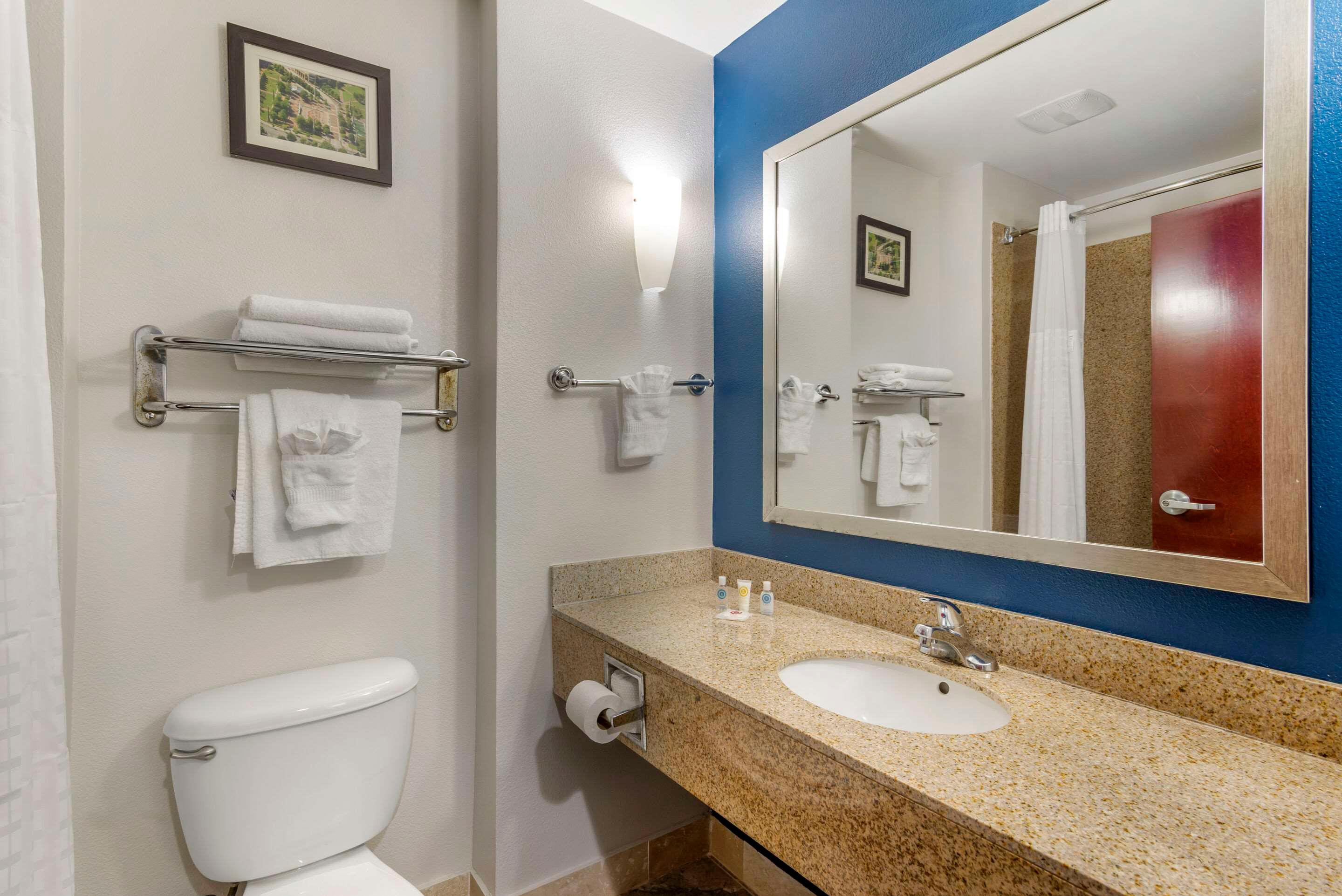 Suite Two Queen Beds