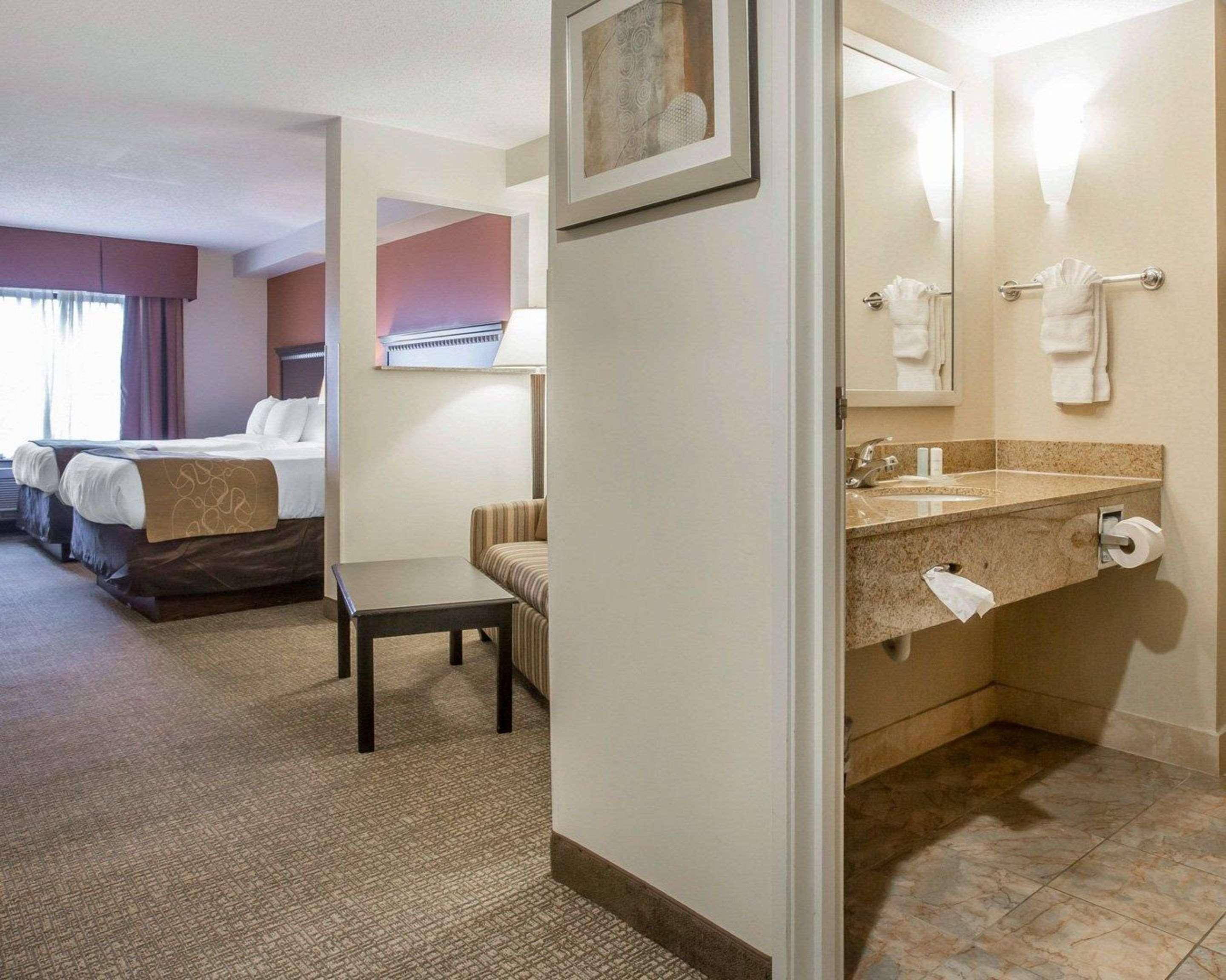 Suite Two Queen Beds Non Smoking