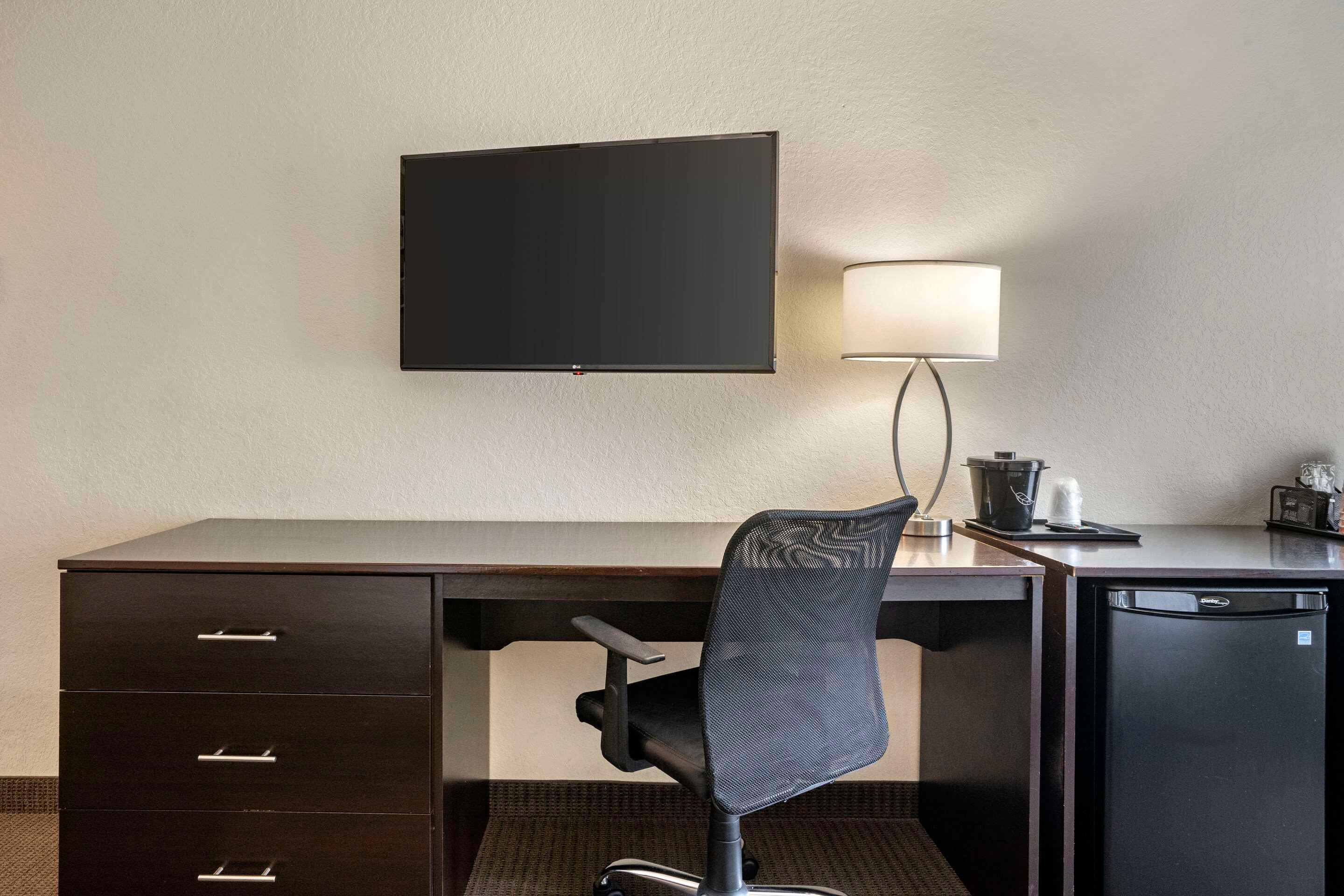 Quadruple Accessible-two Queen Beds