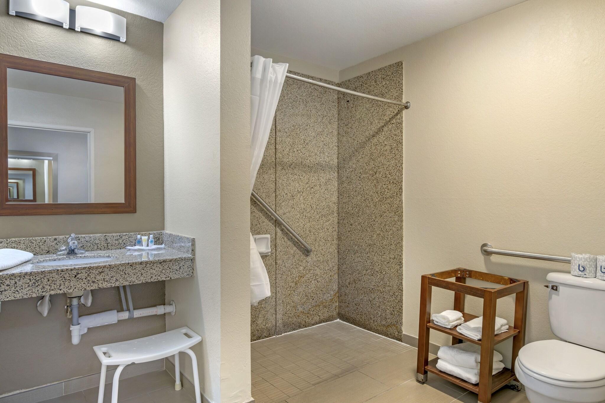 Suite Two Queen Beds Non Smoking