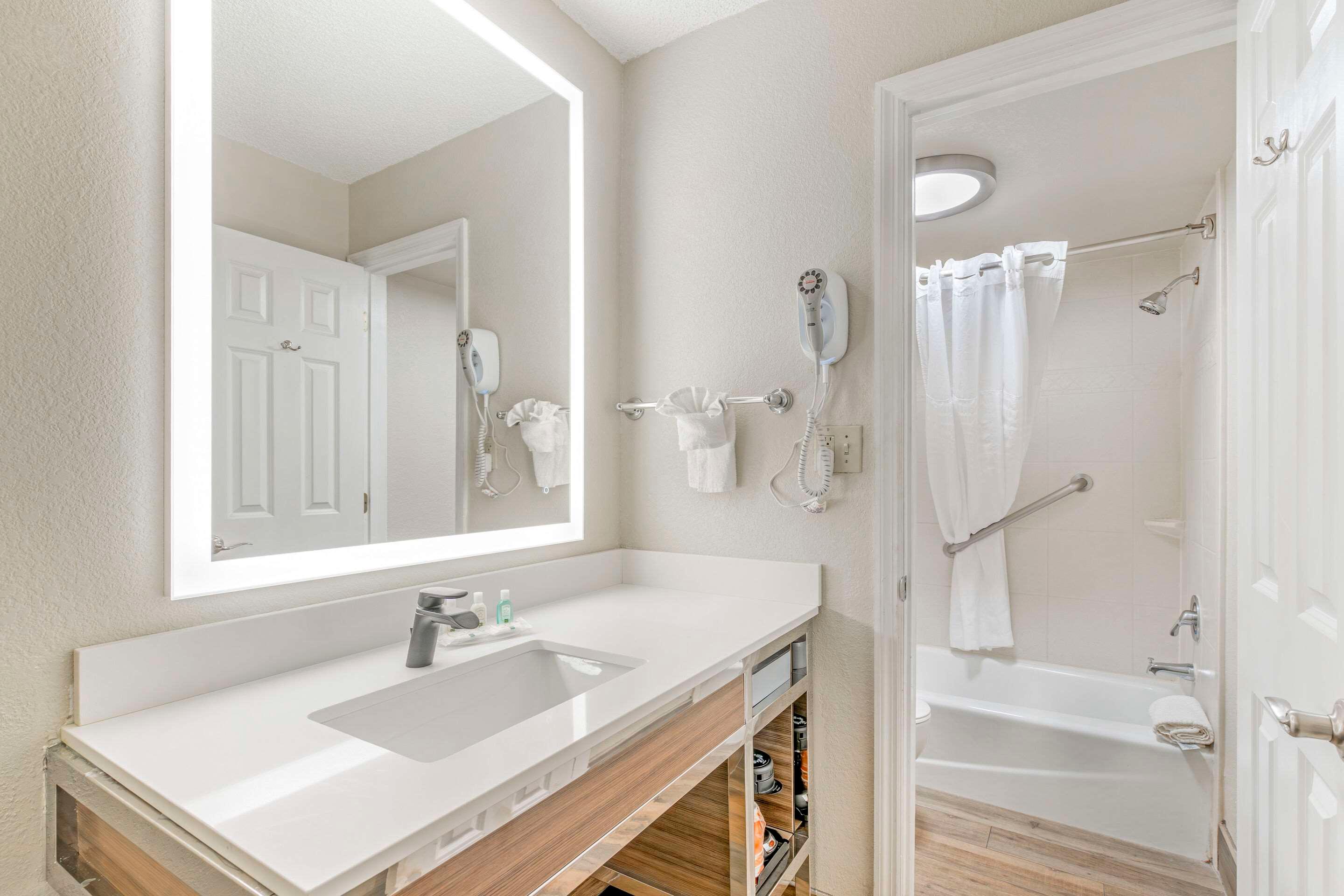 Double Two Queen Beds Non Smoking