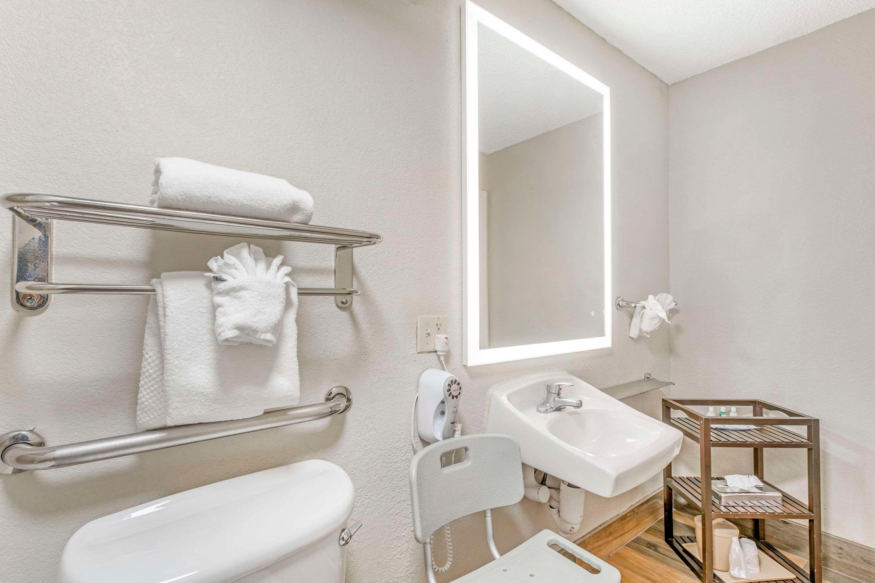 Double King Bed Non Smoking