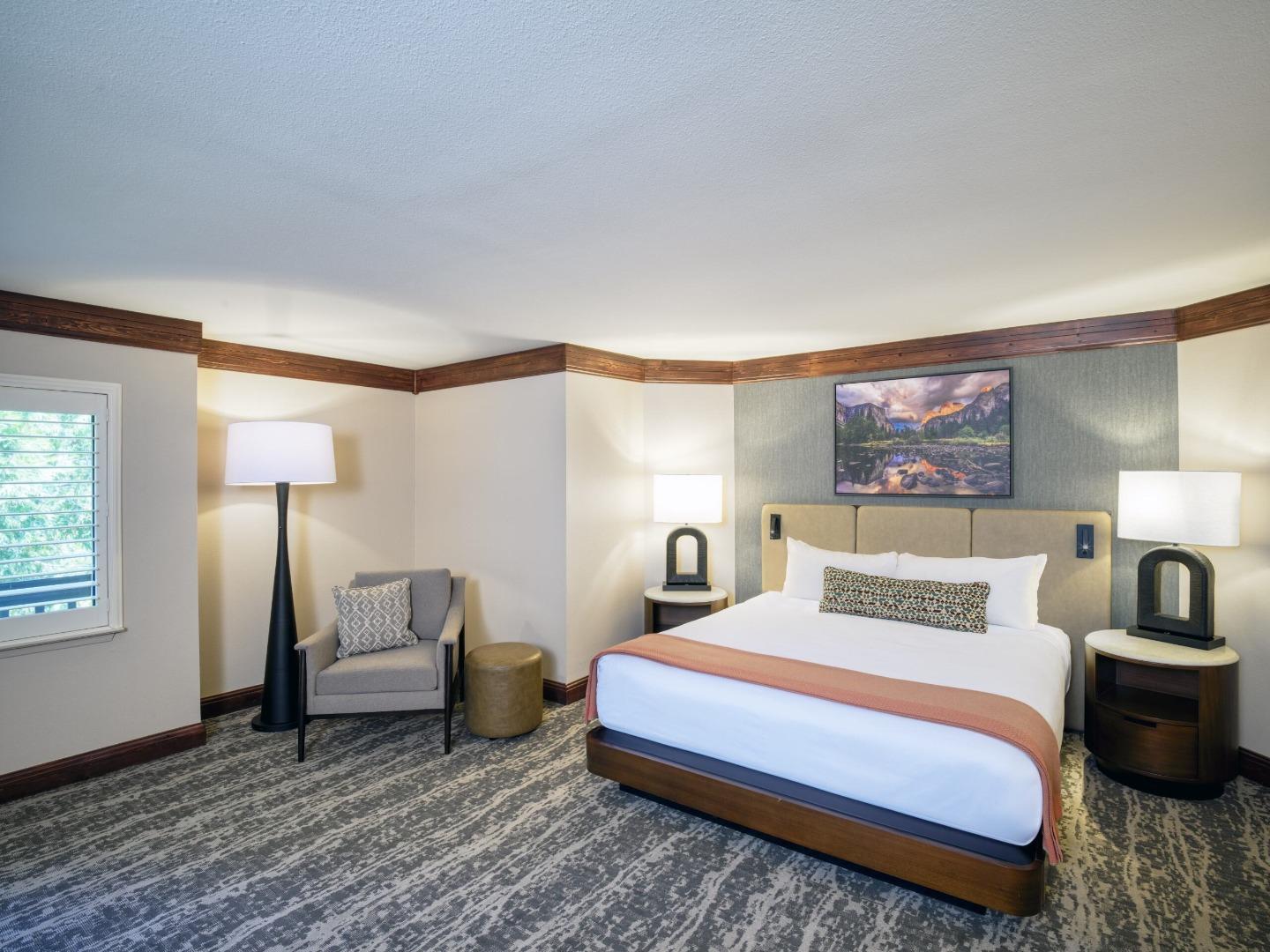 Double Deluxe King Bed