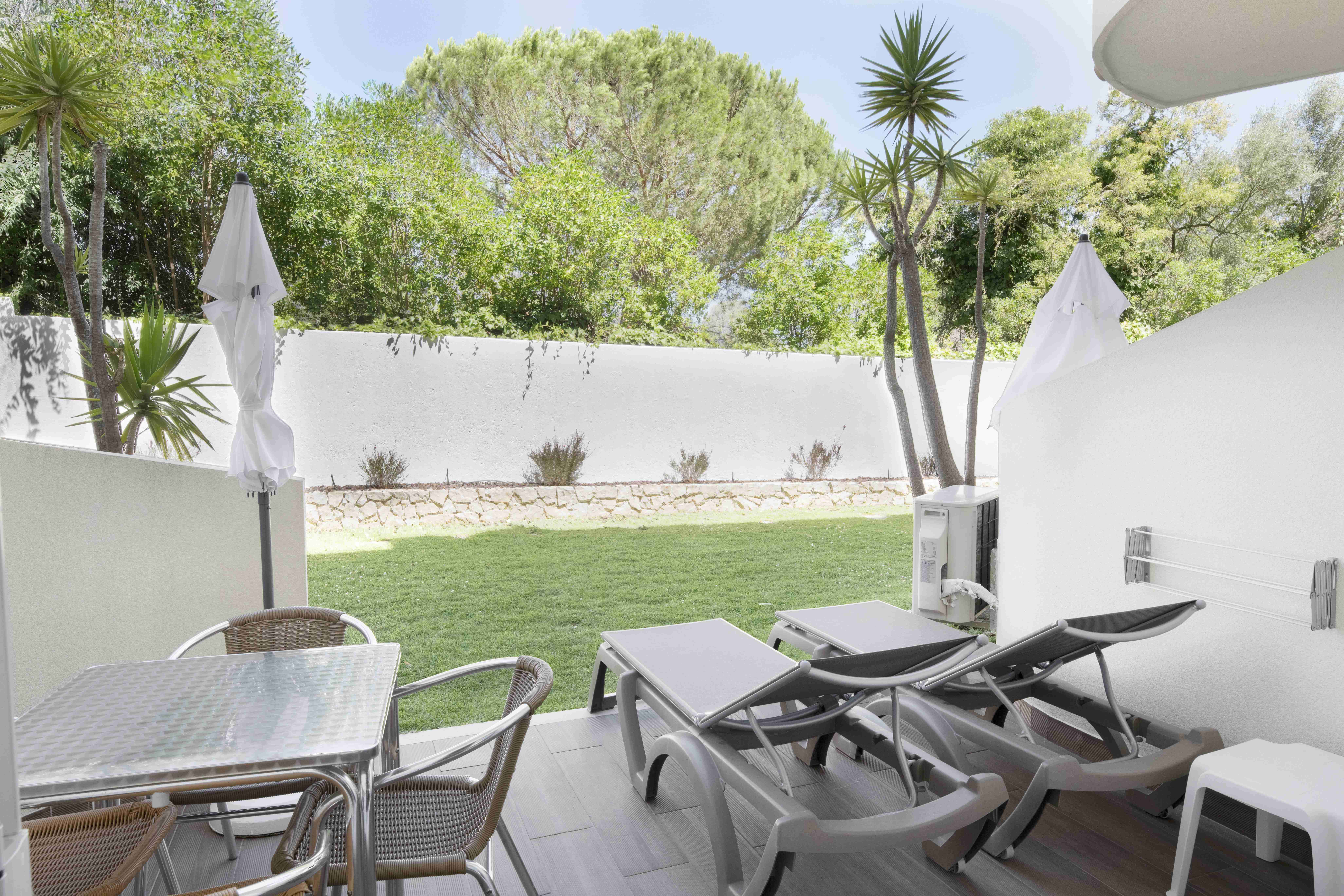 Apartment Premium Garden View