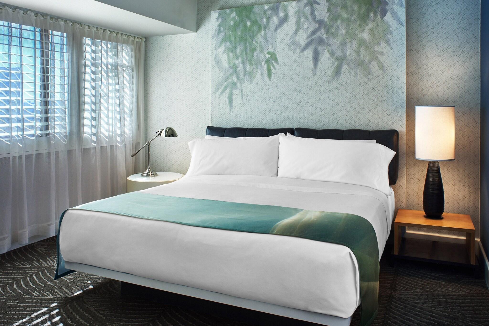 Suite King Bed One Bedroom 