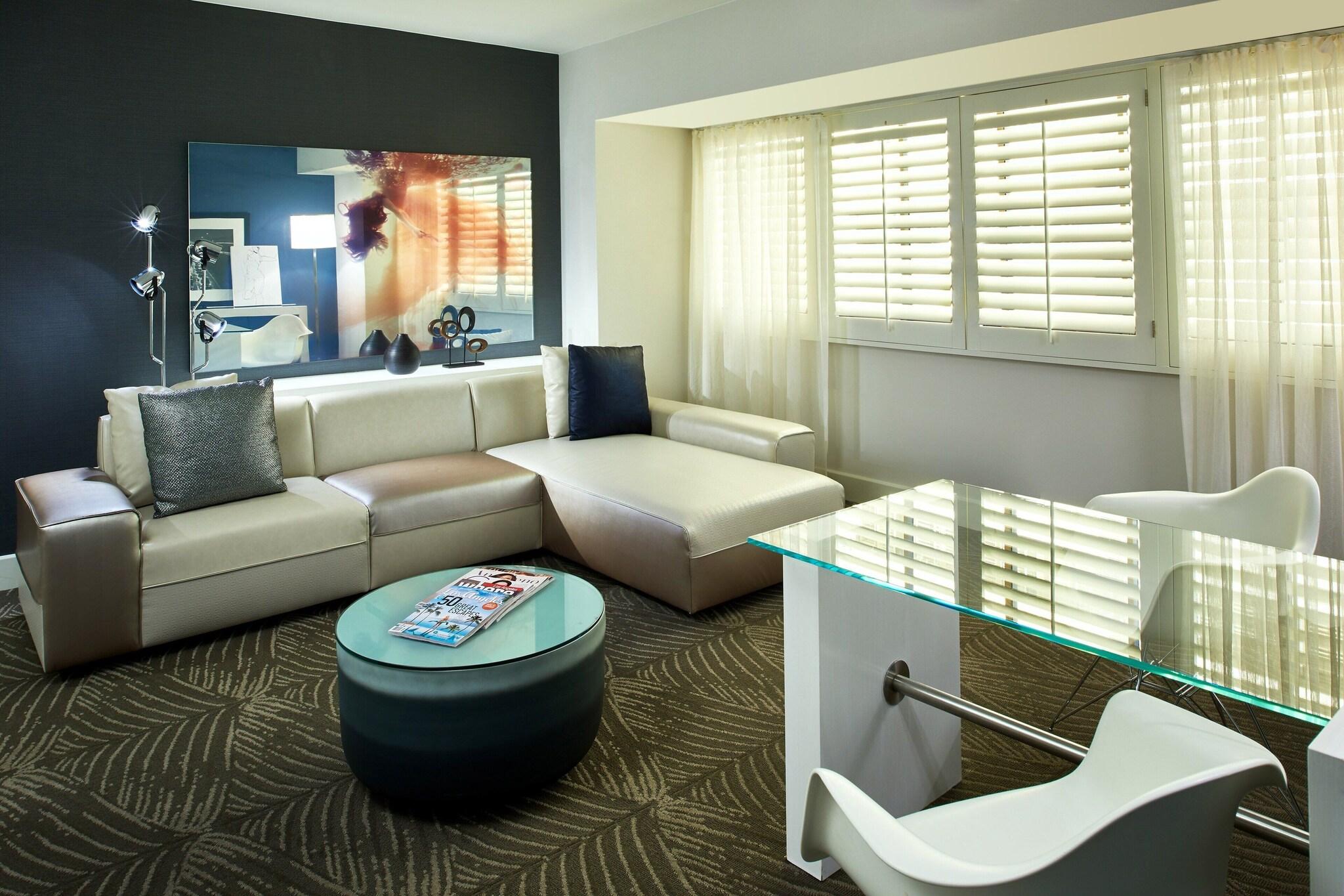 Suite Two Double Beds One Bedroom 