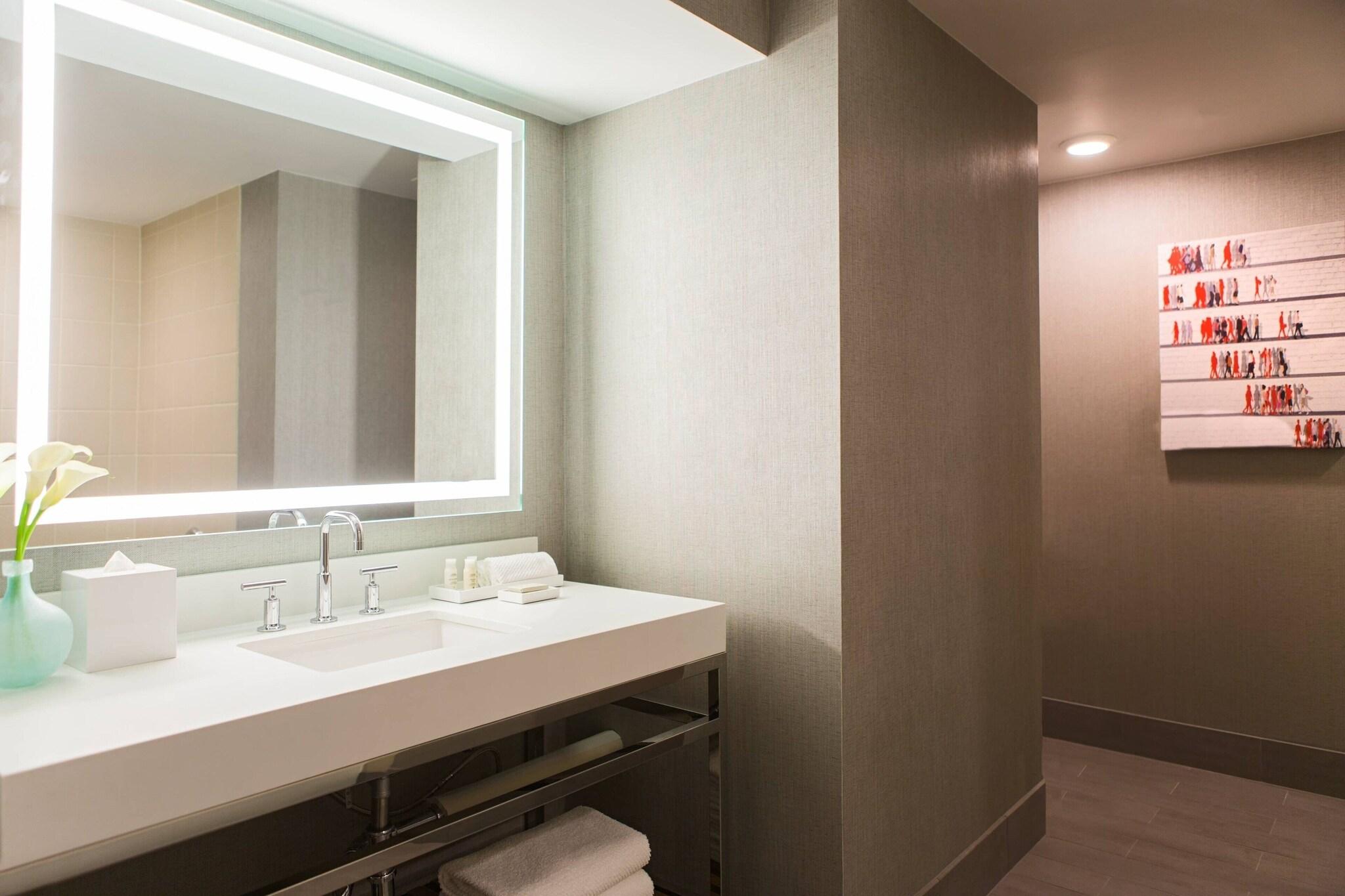 Double Club Two Queen Beds