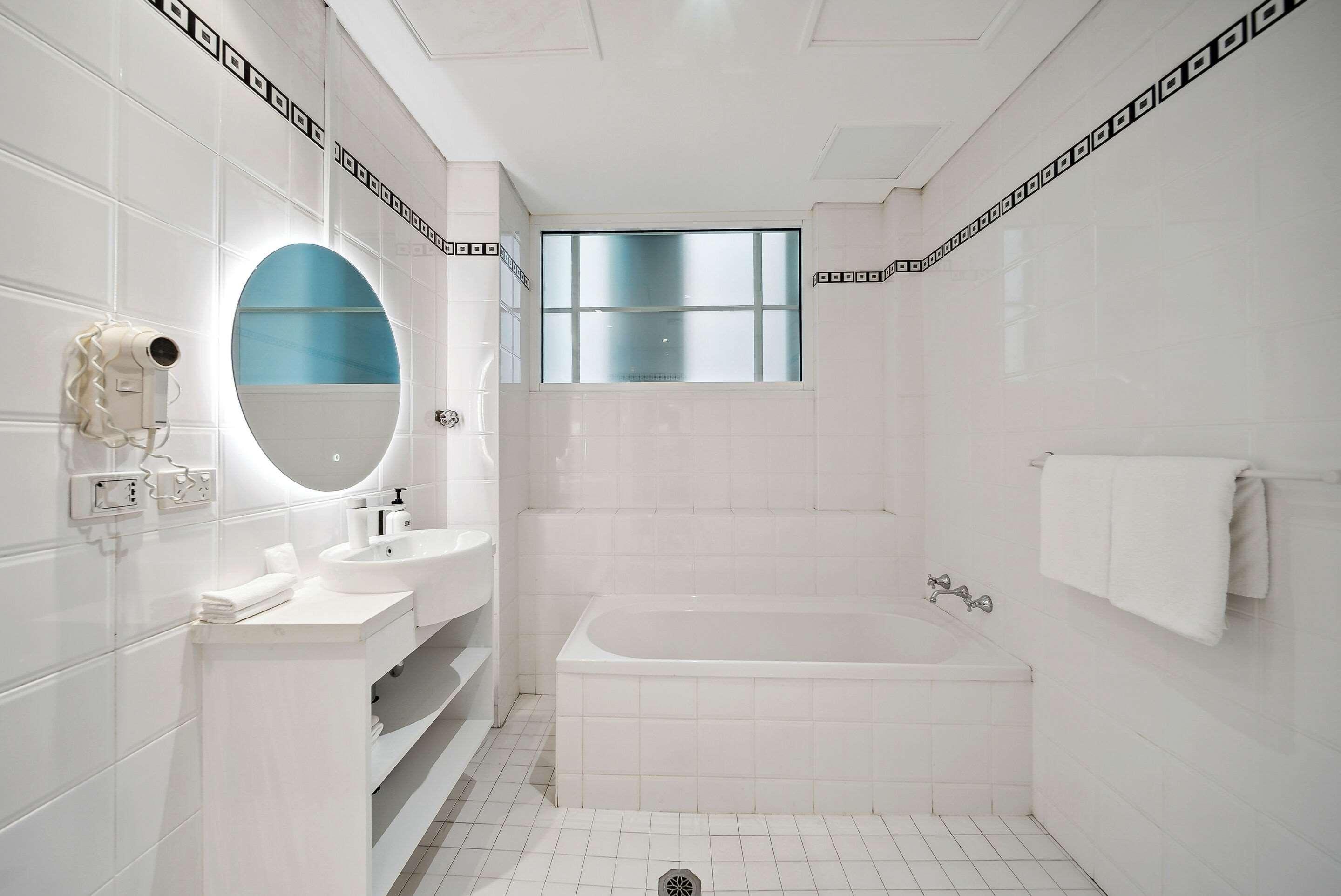 Double Deluxe King Bed