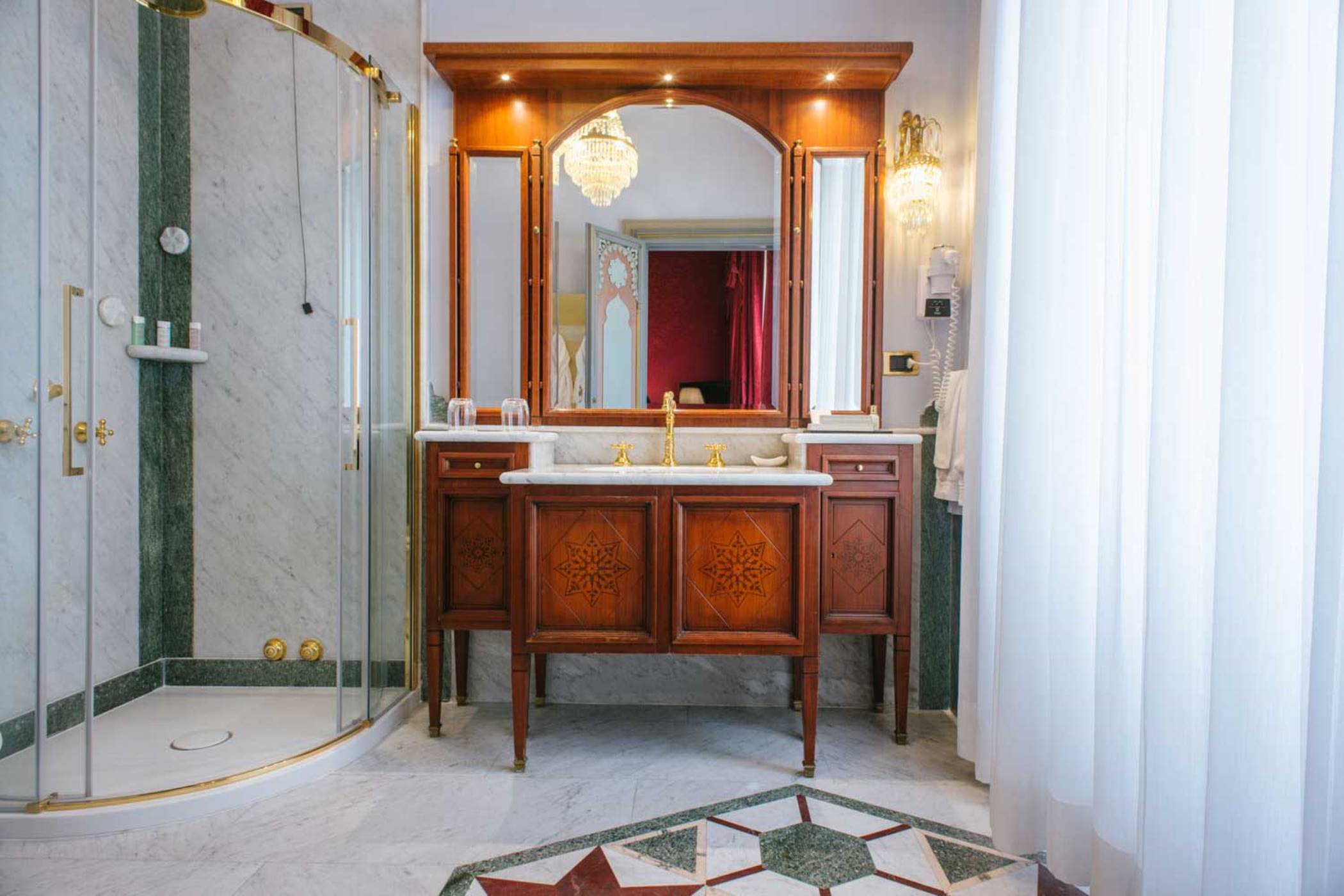 Double or Twin Deluxe