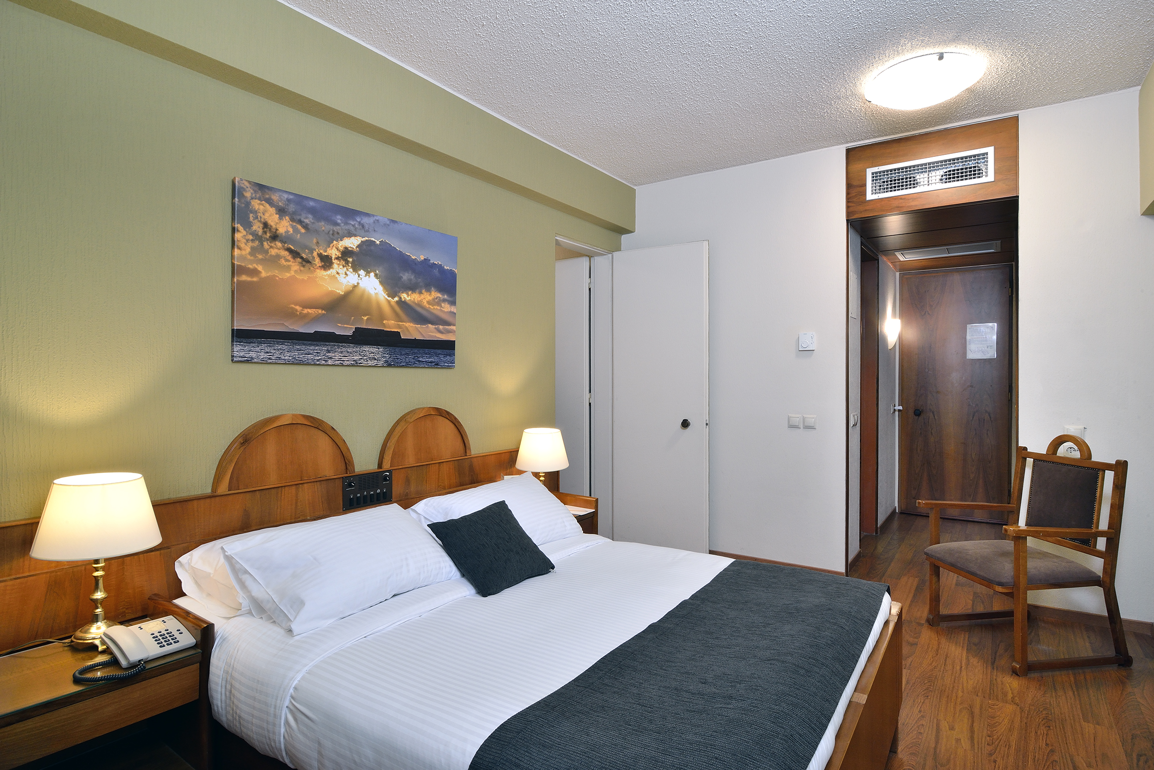 Family Room Standard