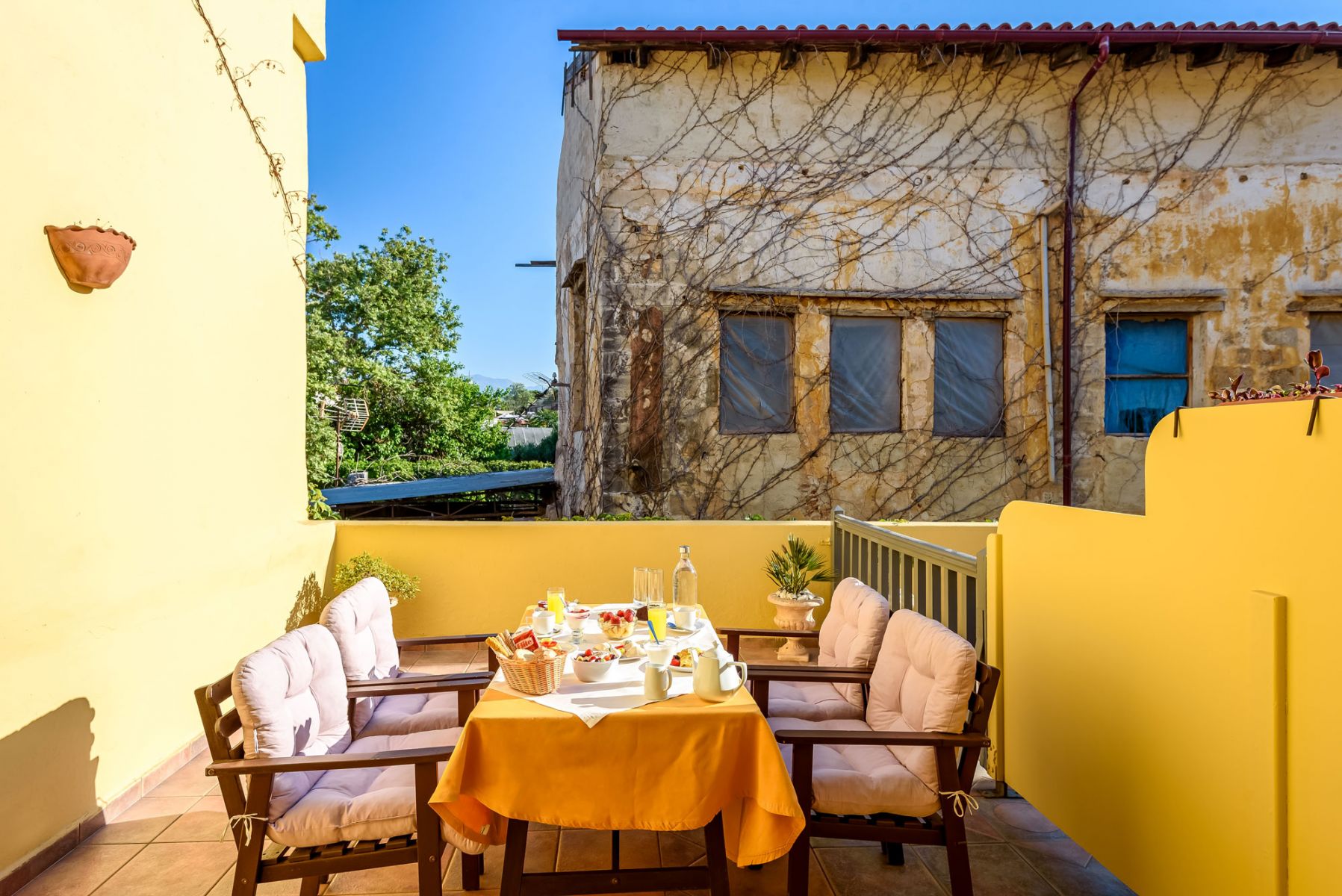 Suite Superior City View