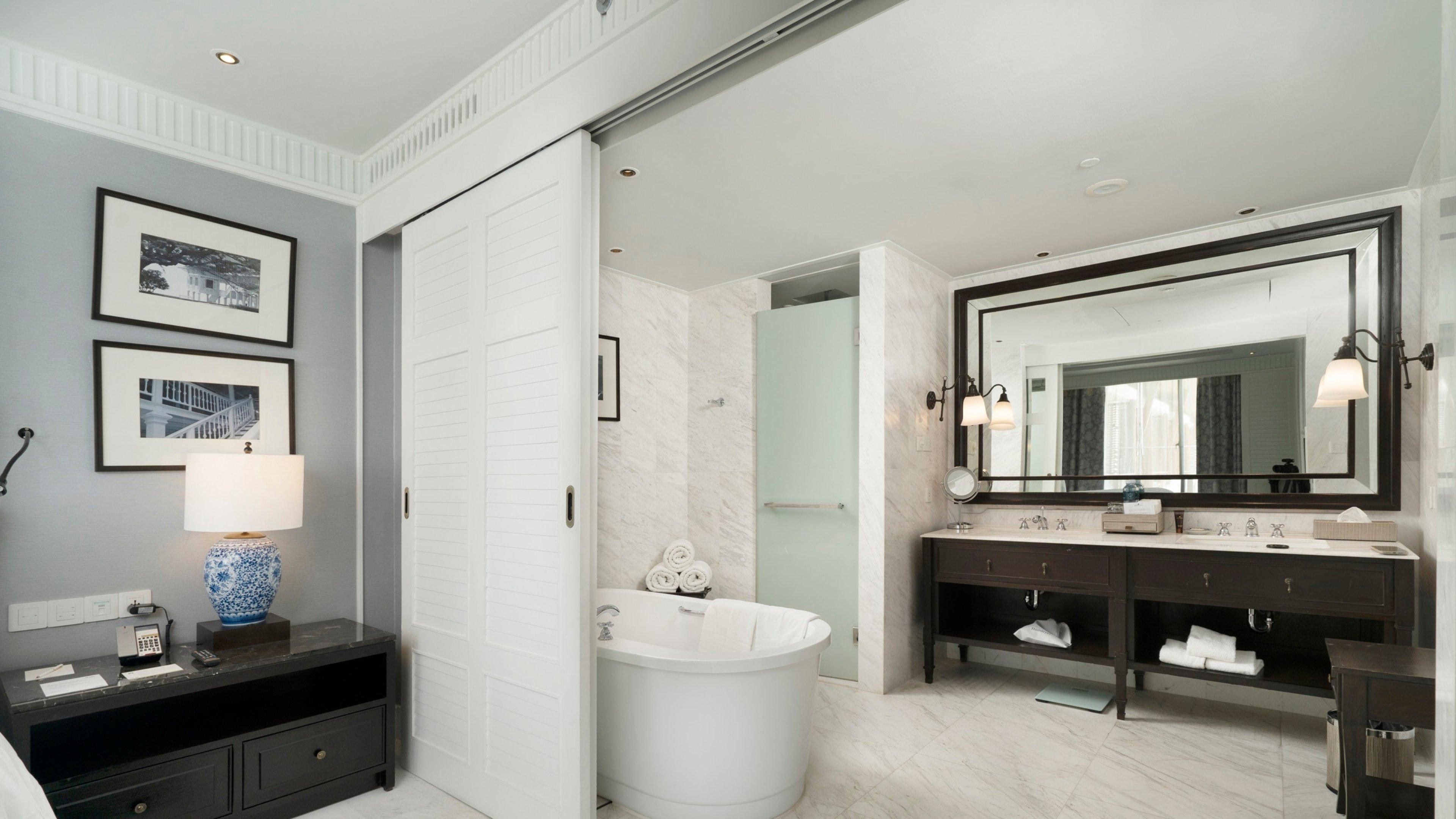 Junior Suite King Size Bed