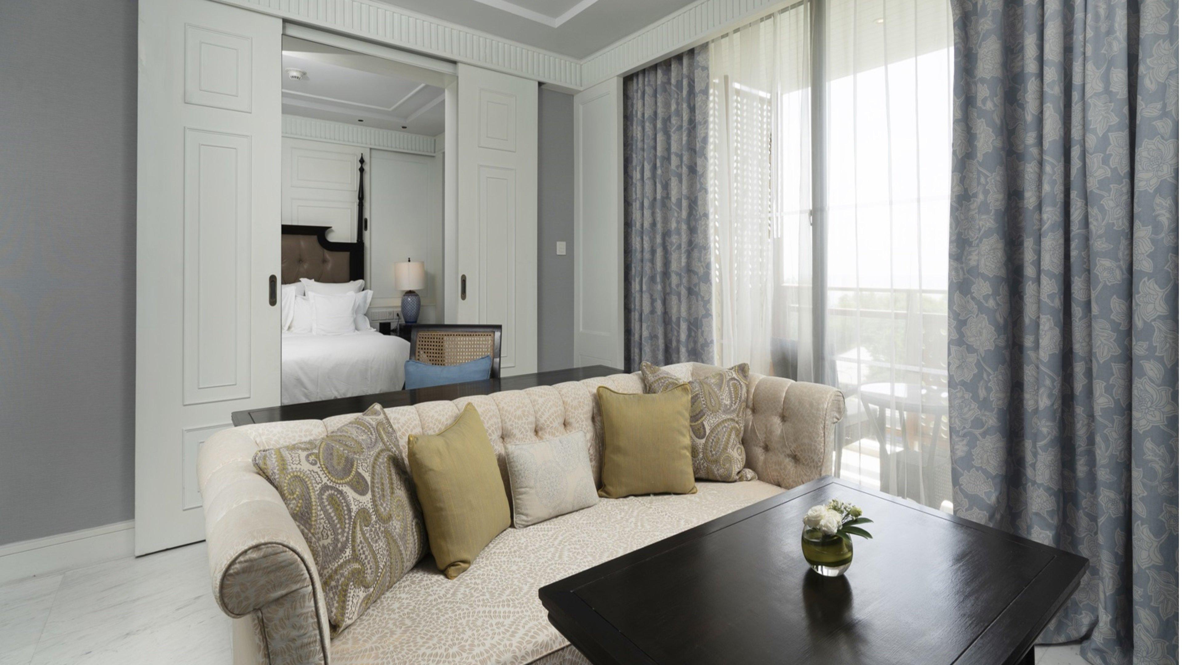 Studio Premium King Bed