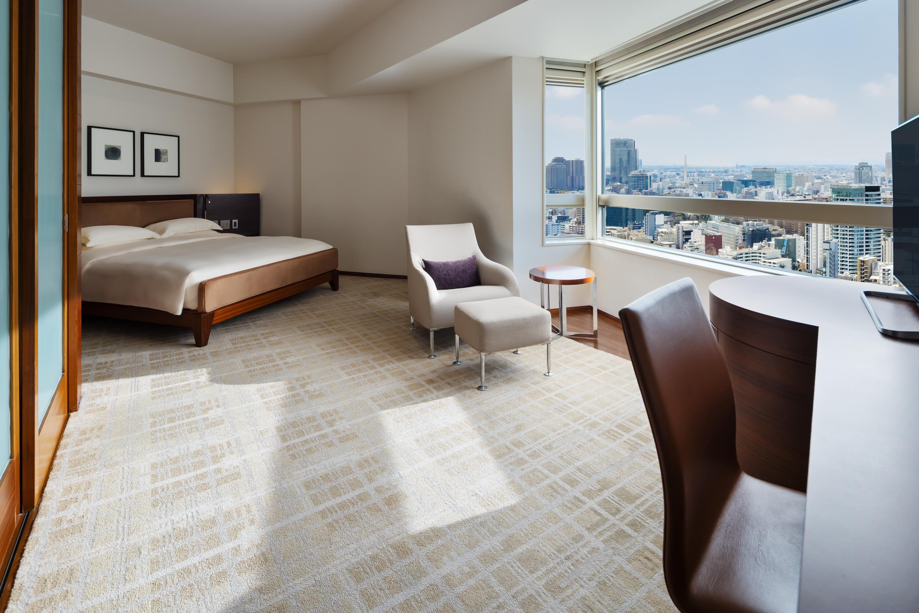 Double Deluxe King Bed