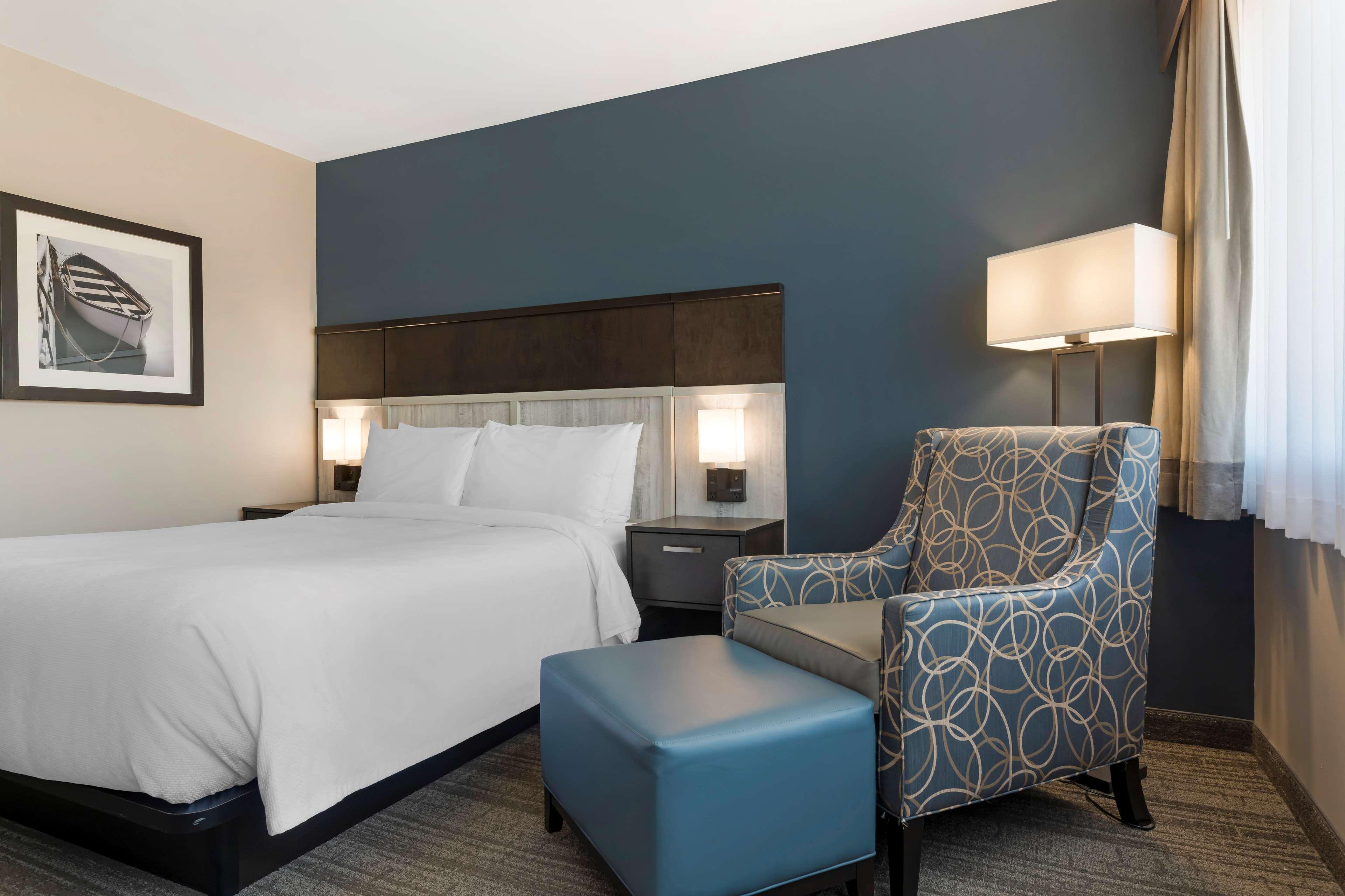 Double Queen Bed Non Smoking