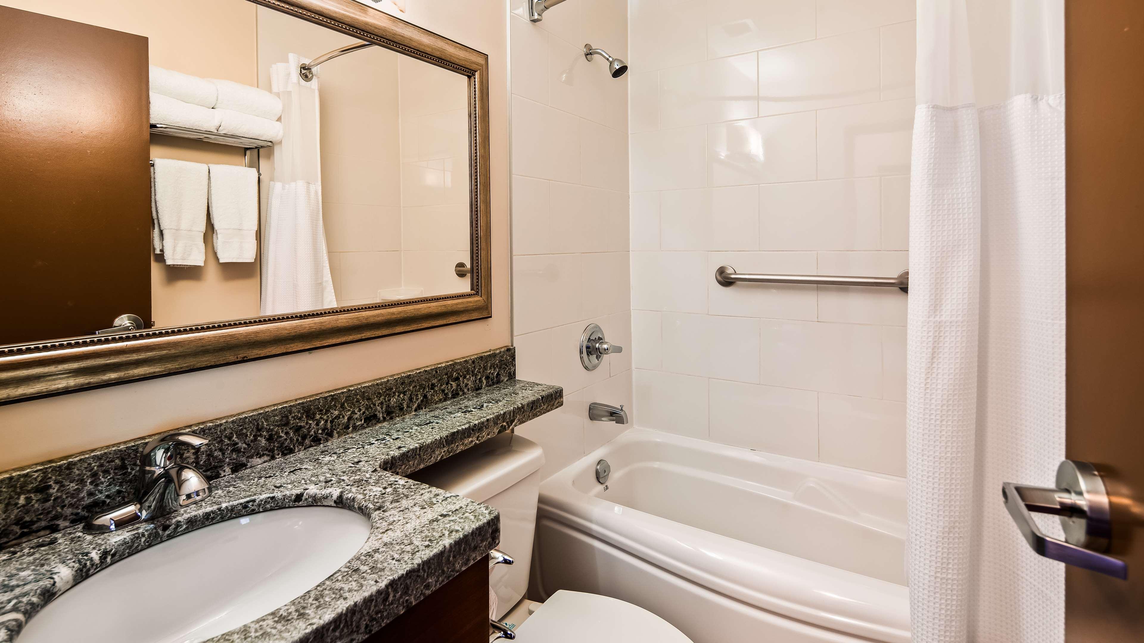 Suite Queen Size Bed